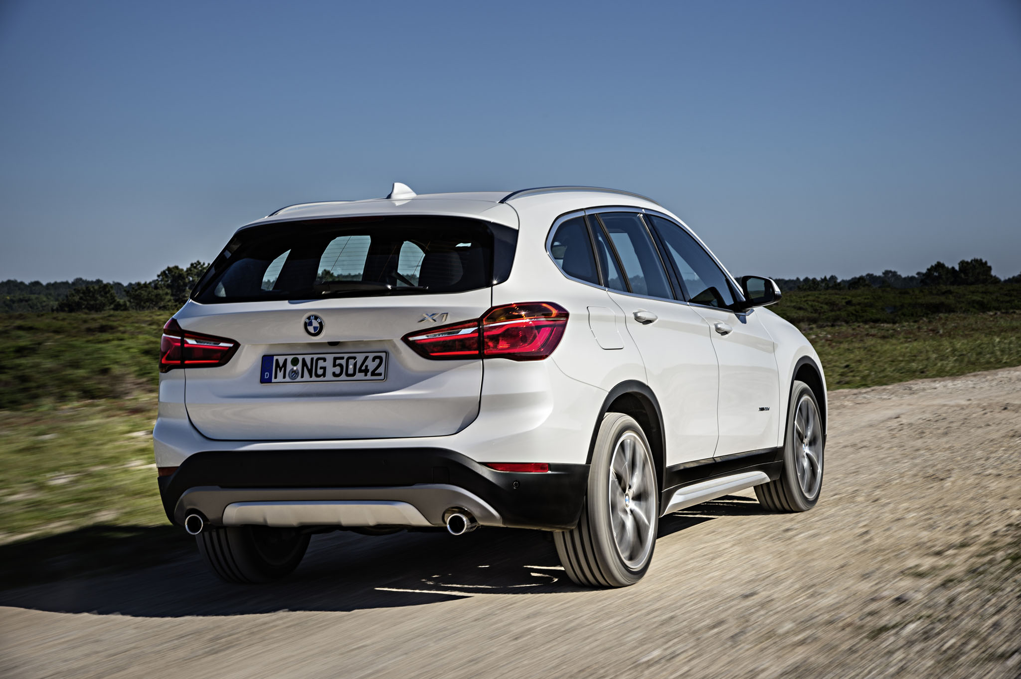BMWX1 11