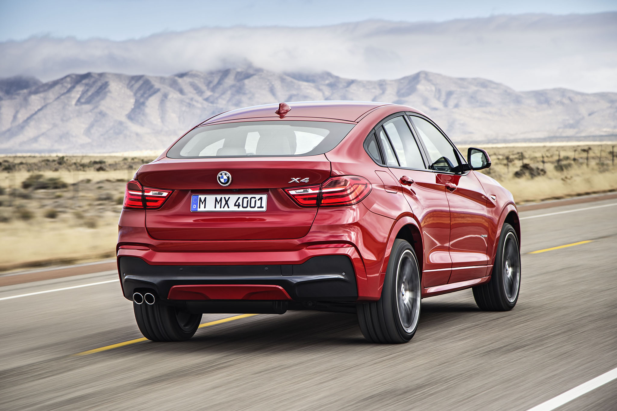 BMWX4 09
