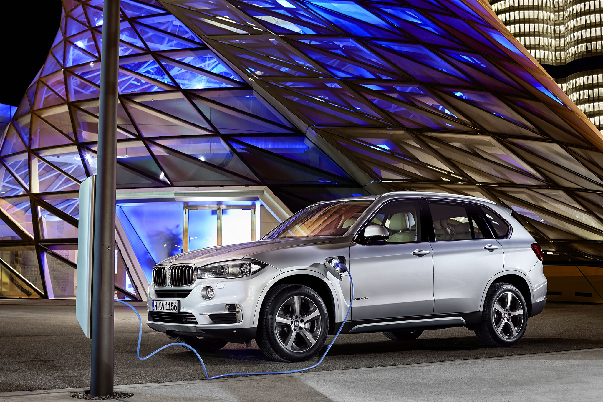 BMWX5xDrive40e 03