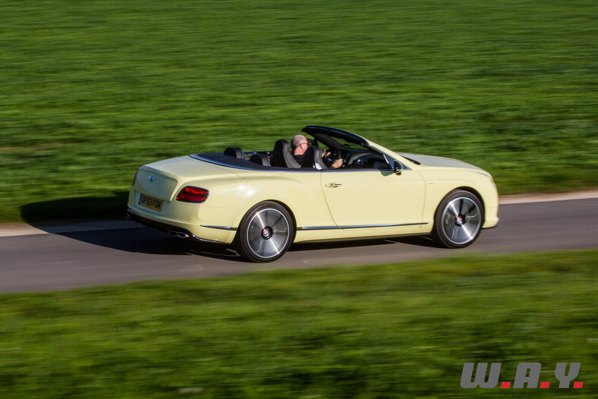 BentleyCGTCV8S-17