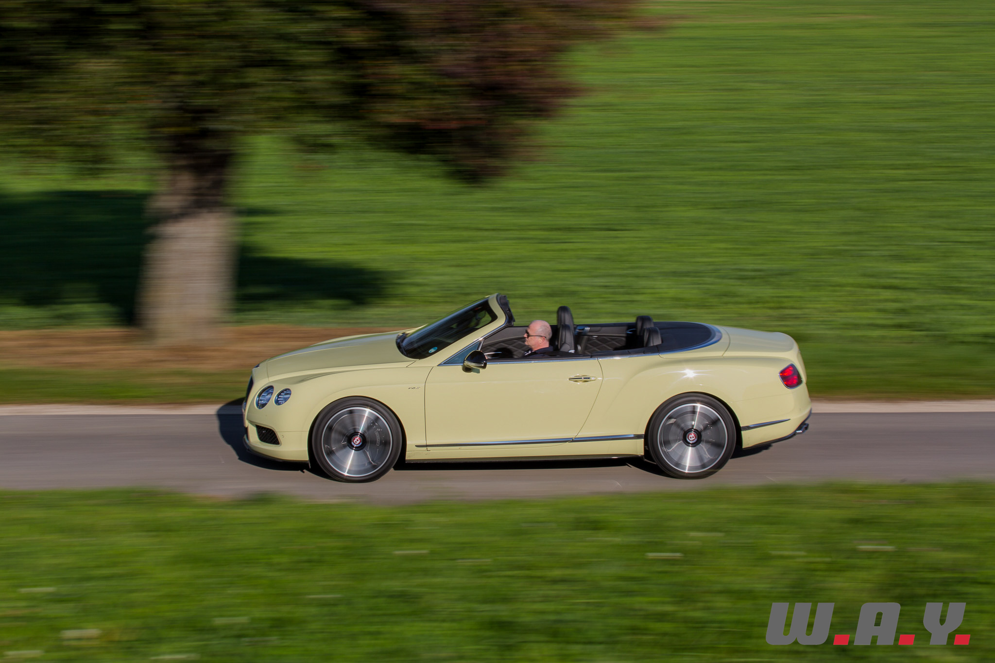 BentleyCGTCV8S-5