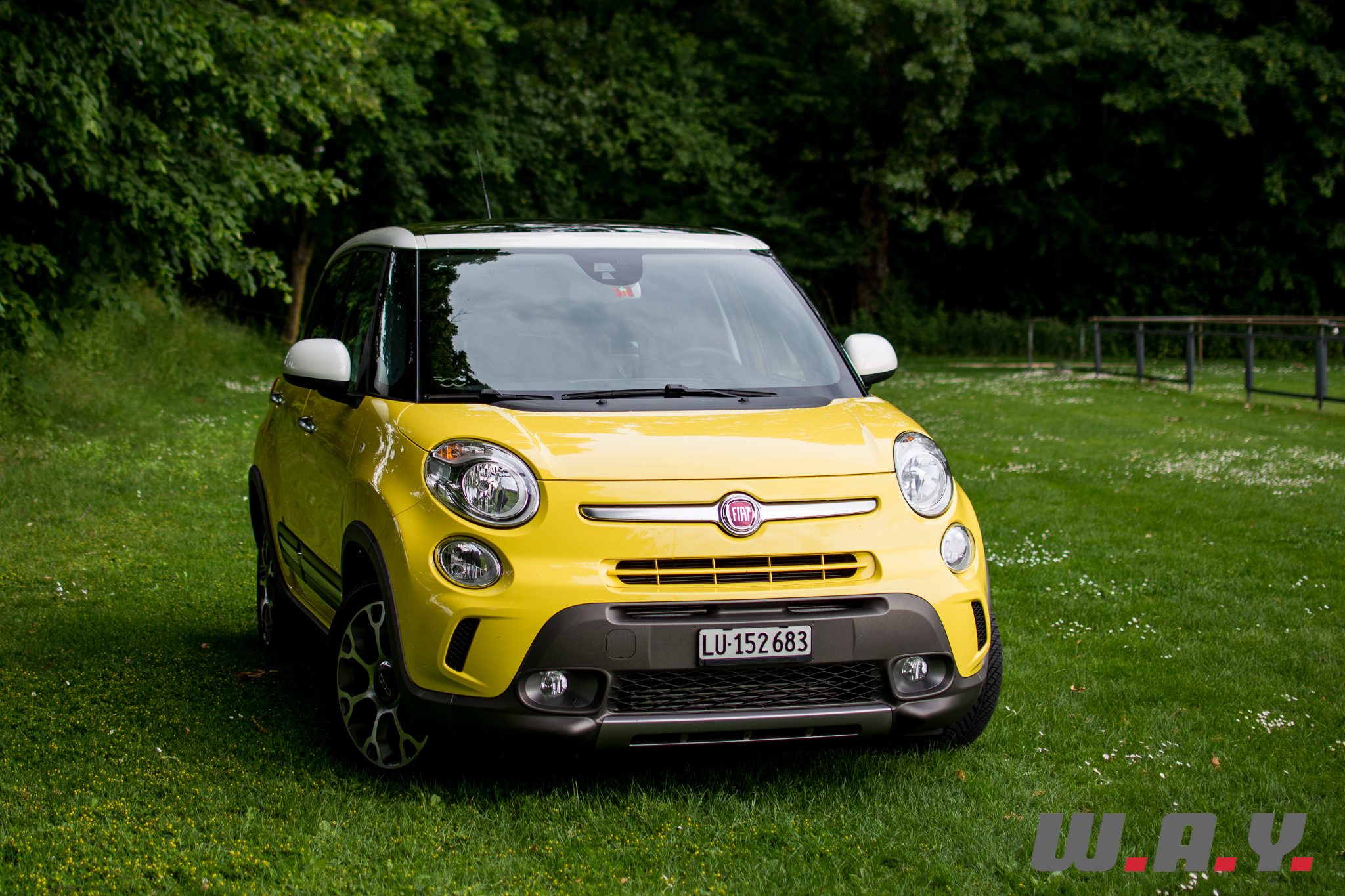 Fiat500LTrekking-1