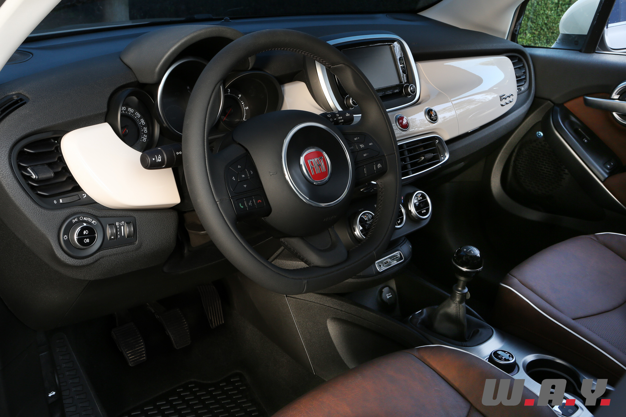 Fiat500X-11