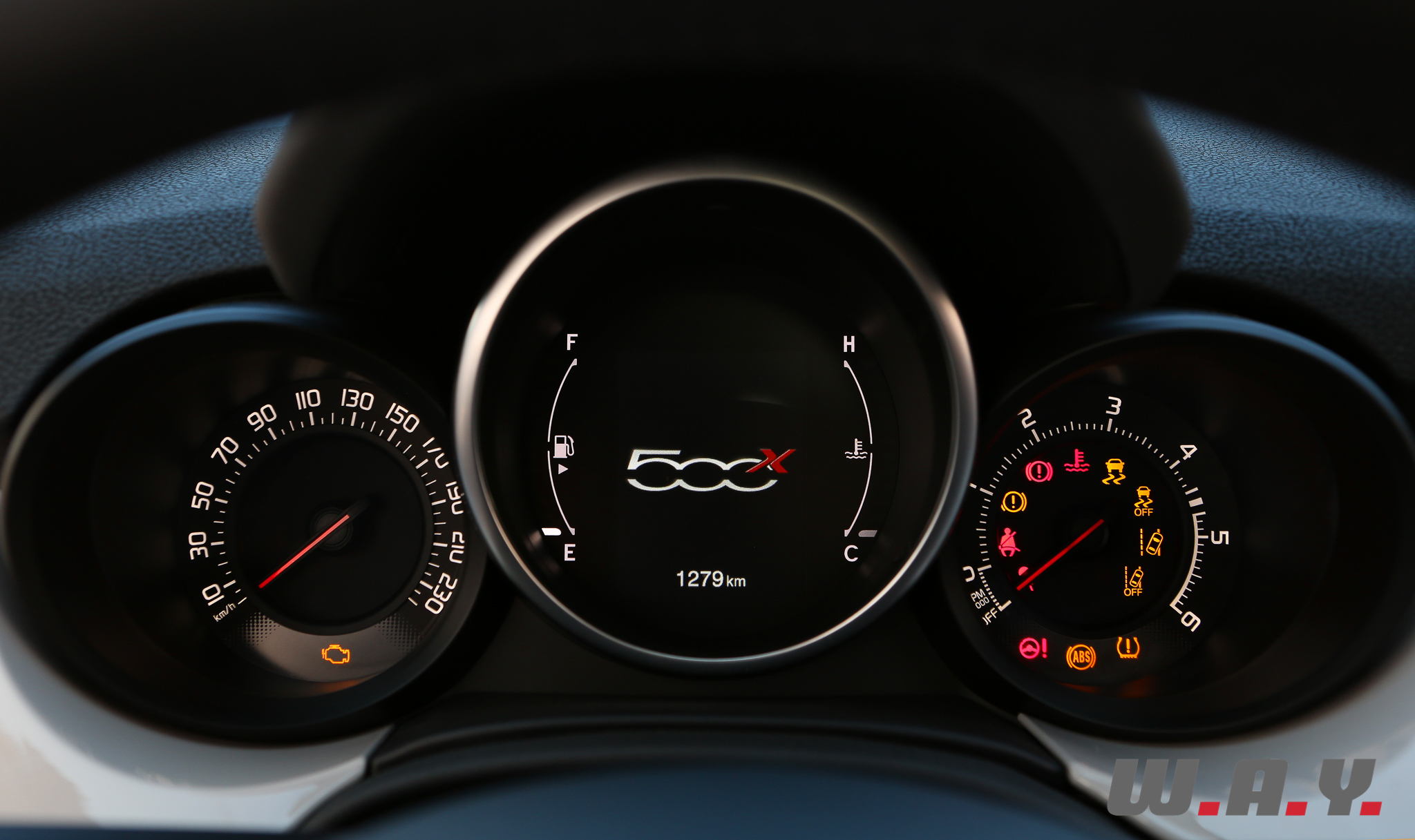 Fiat500X-17