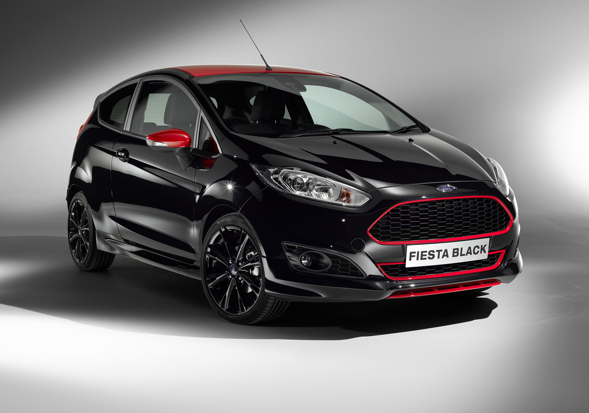 FiestaRedBlack 03
