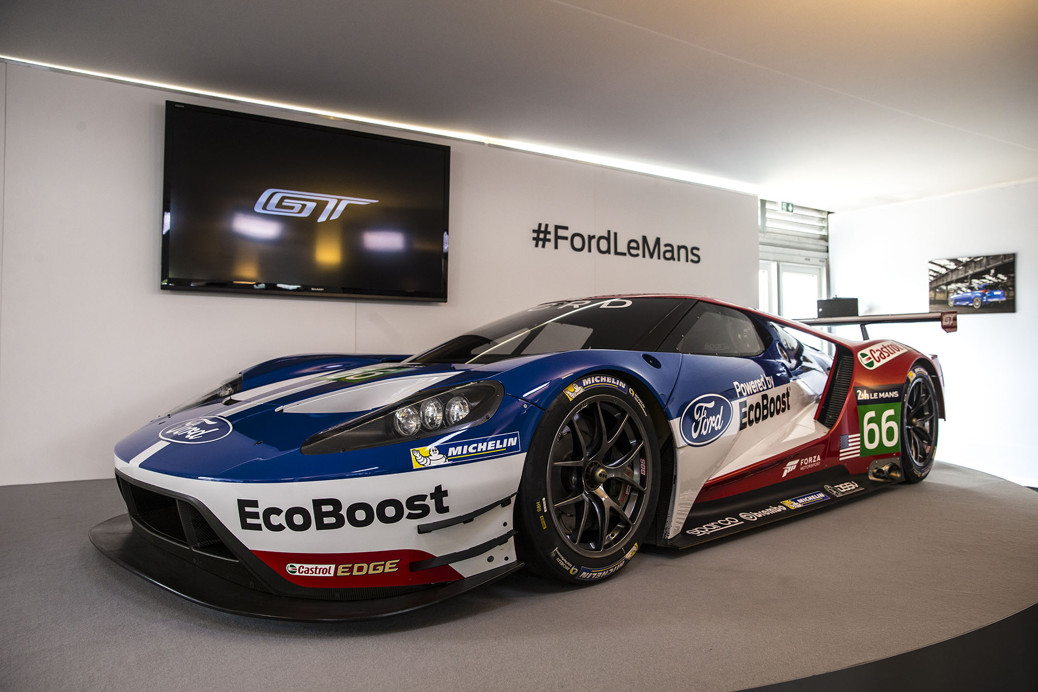 FordGTRaceCar 04