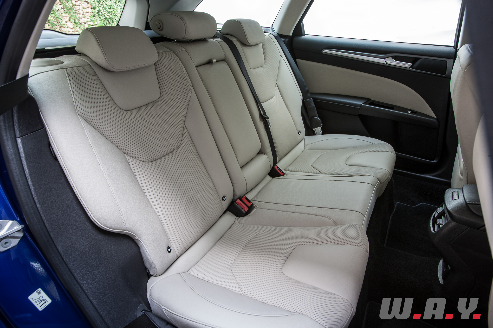 FordMondeo-11