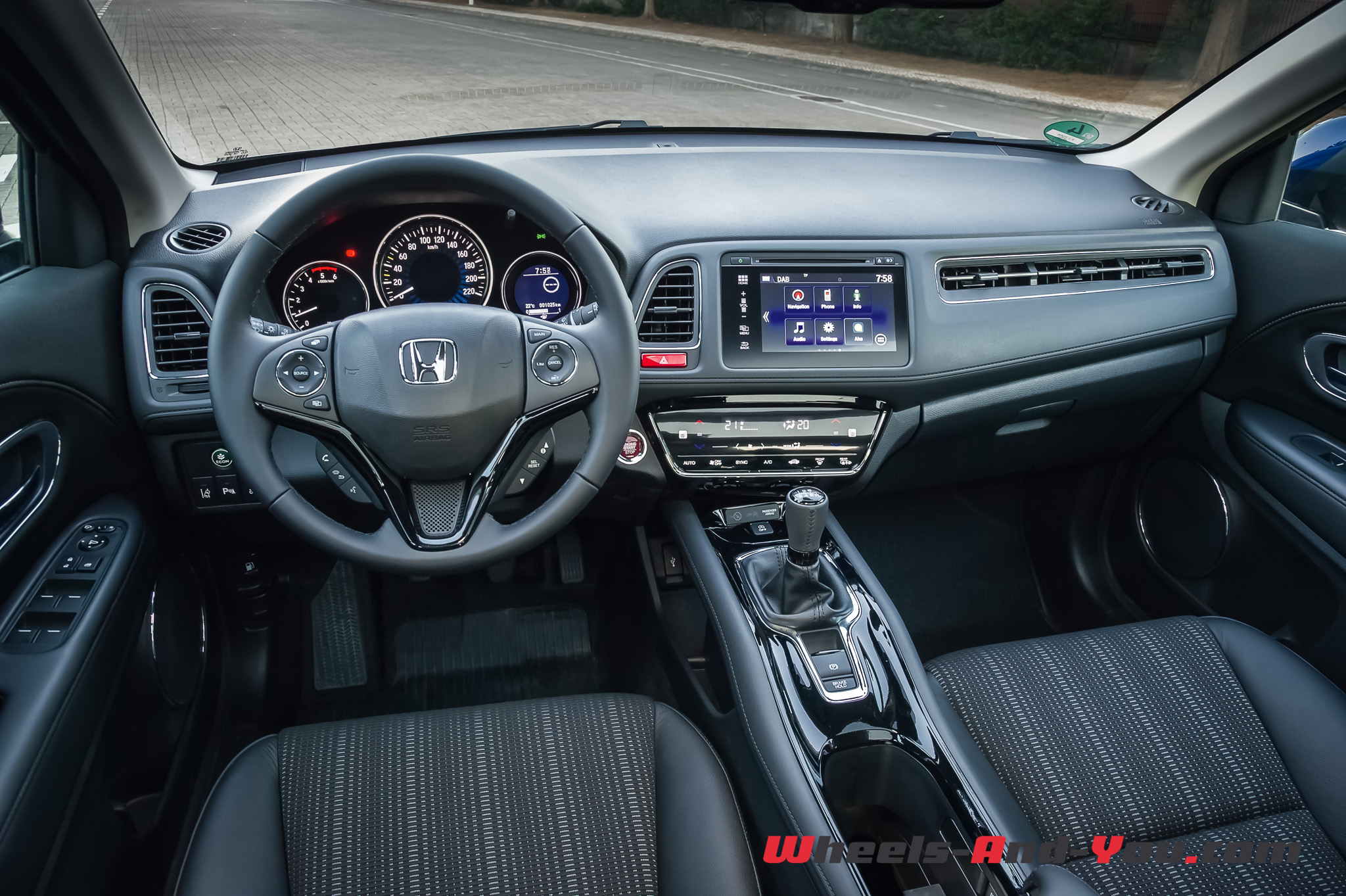 HondaHRV 07