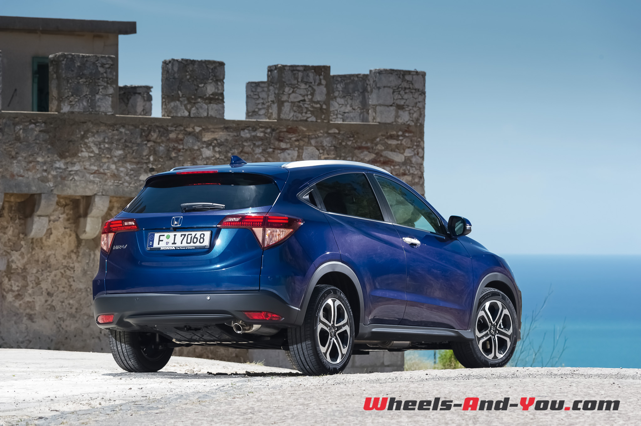 HondaHRV 12