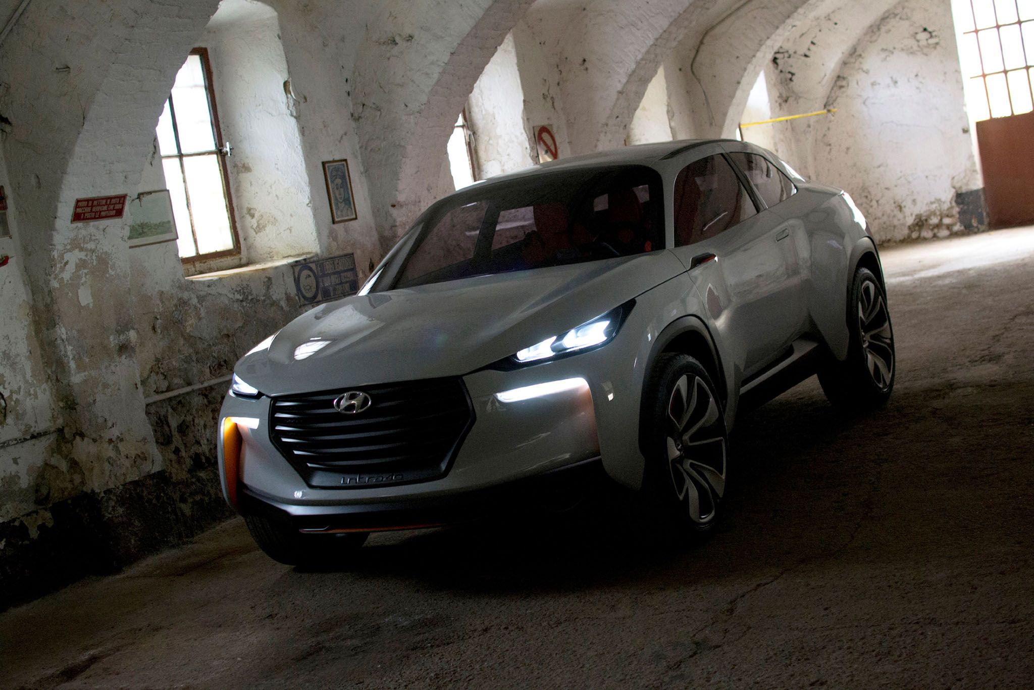 HyundaiIntrado 01