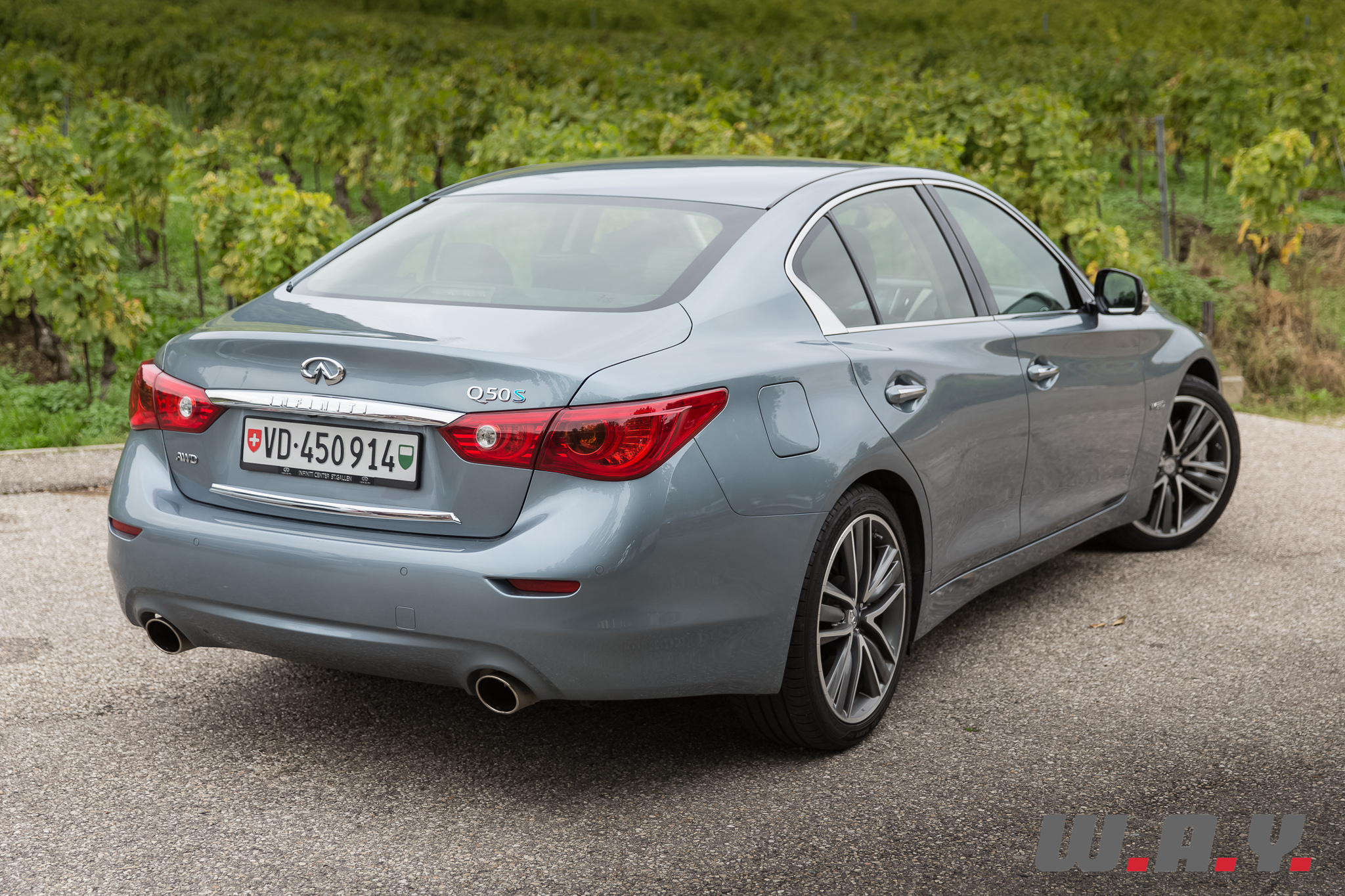 InfinitiQ50Shybrid-12