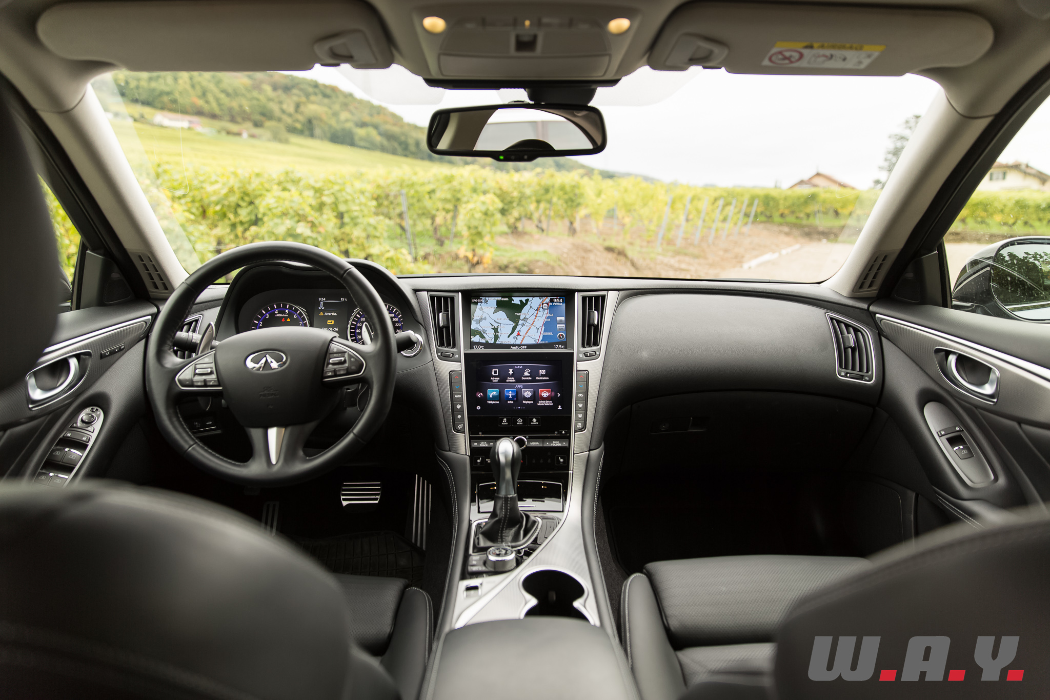 InfinitiQ50Shybrid-13