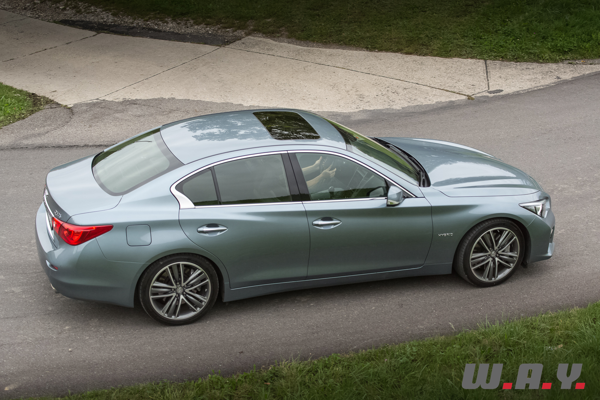 InfinitiQ50Shybrid-15