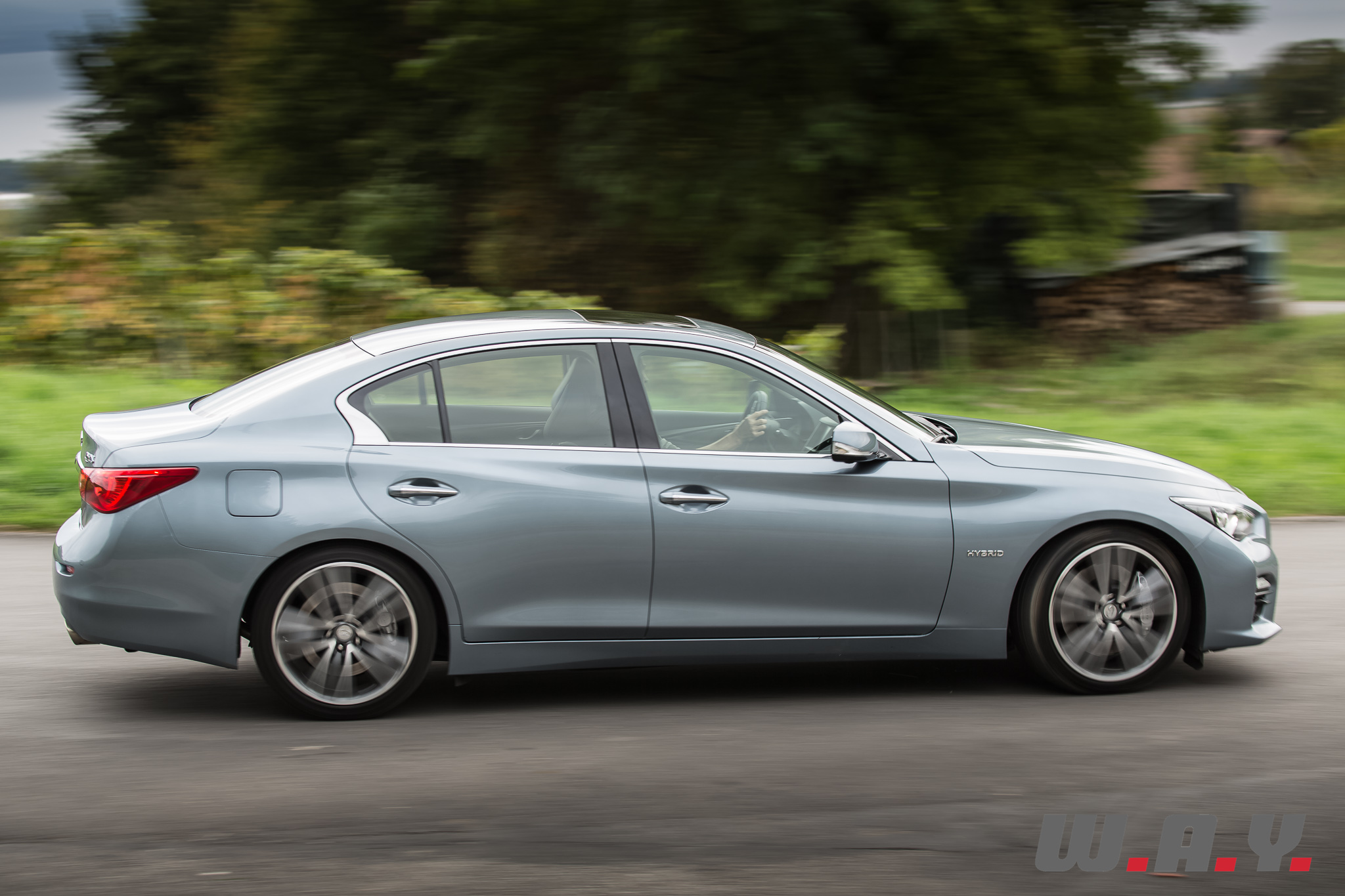 InfinitiQ50Shybrid-20