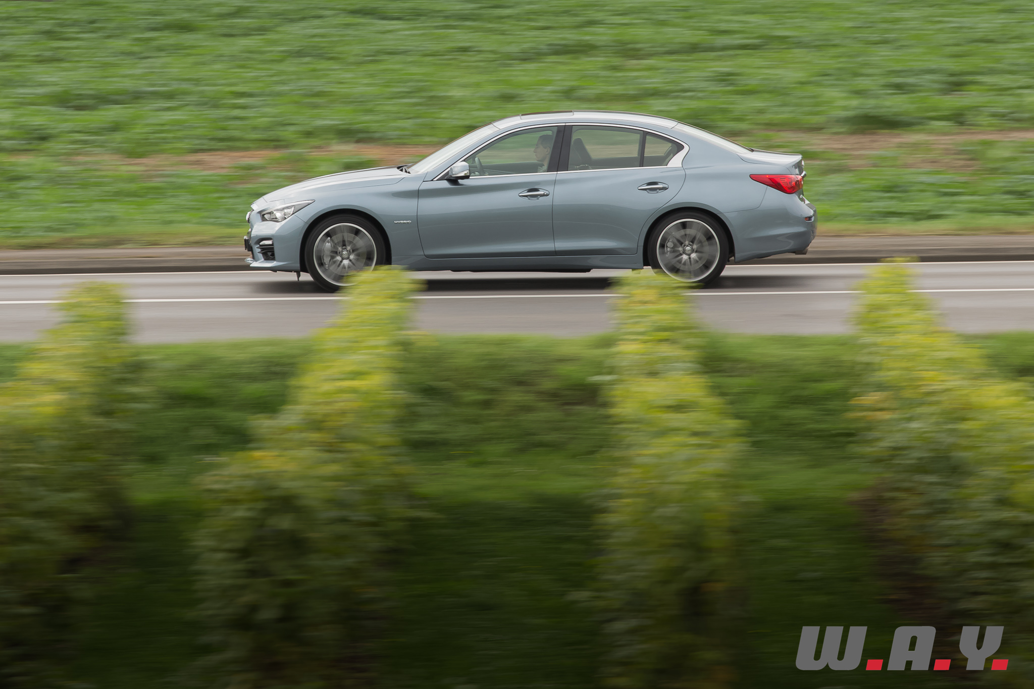 InfinitiQ50Shybrid-24