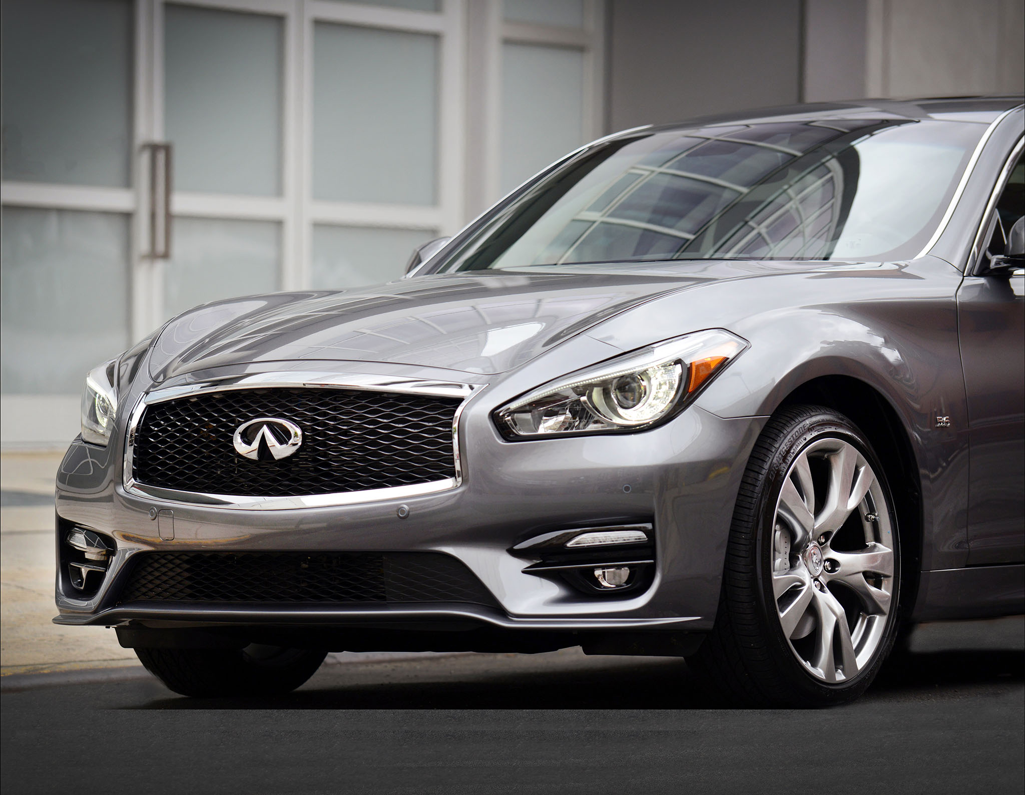 InfinitiQ70 01