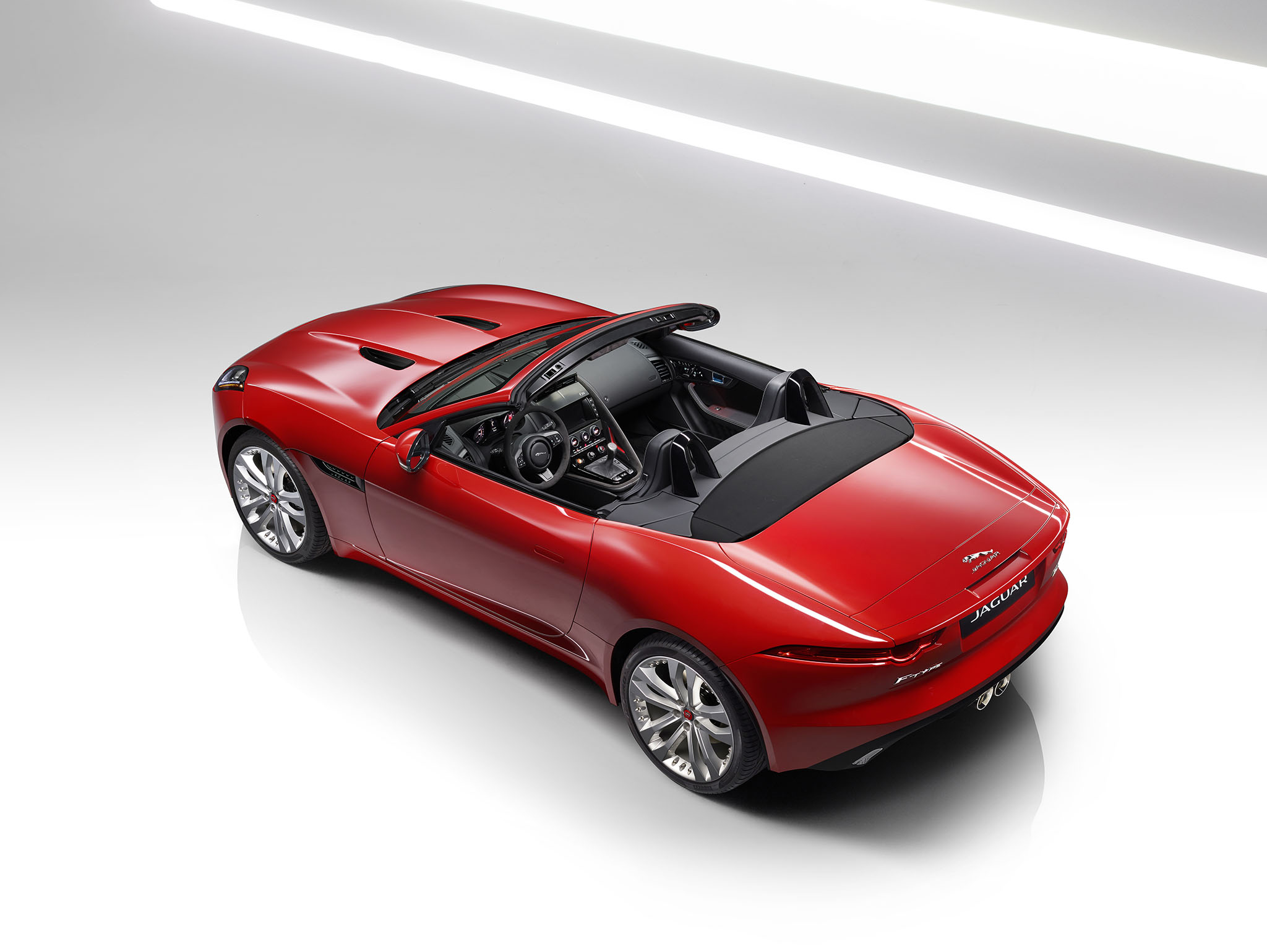 JaguarFTypeAWD 09