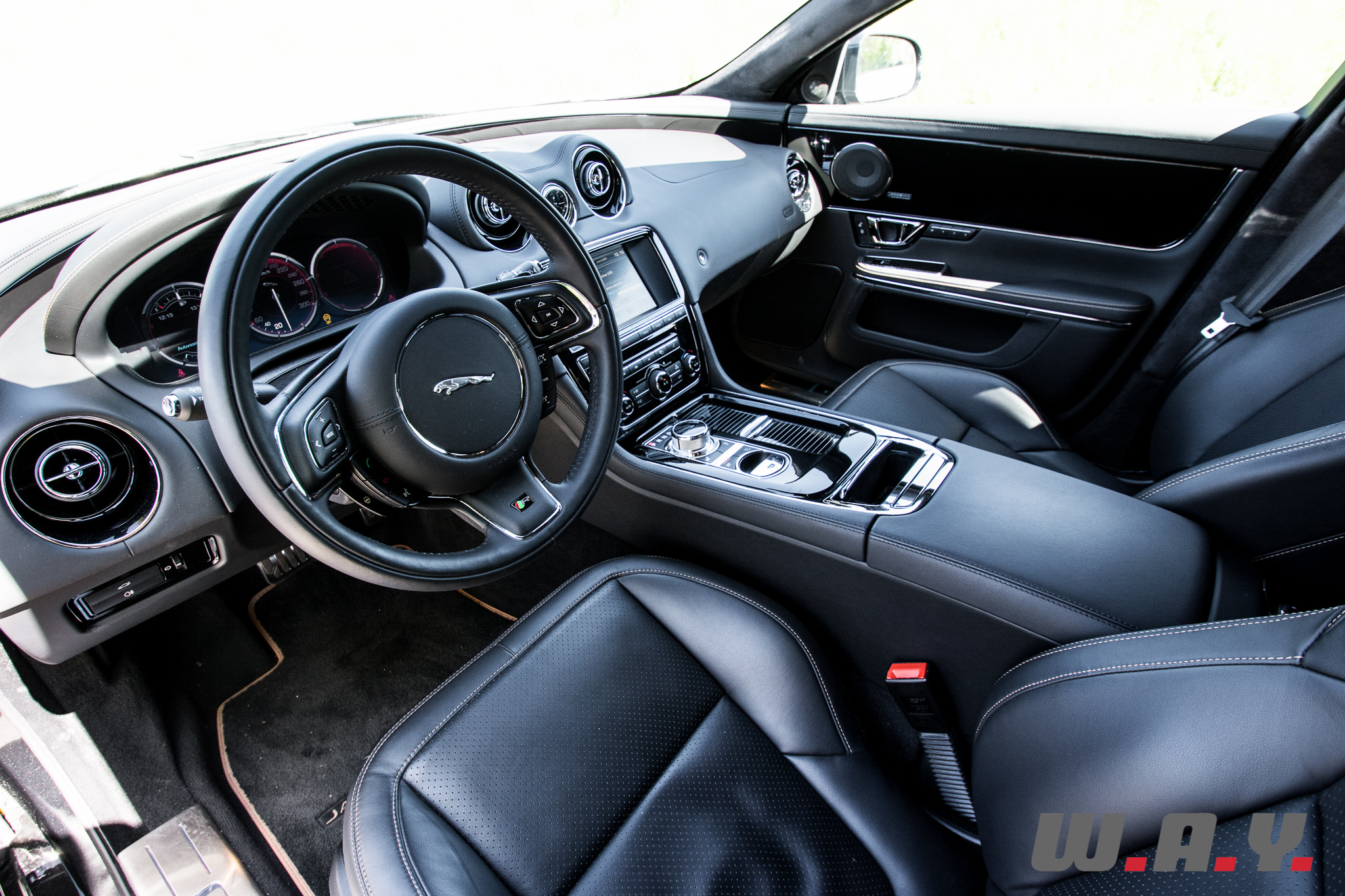 JaguarXJR-29