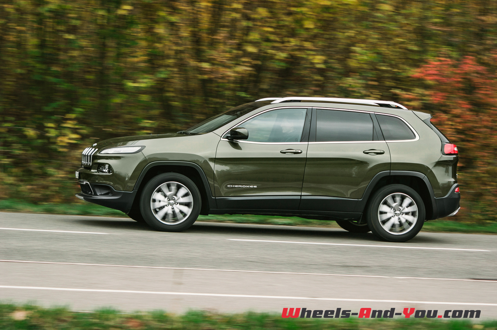 Jeep-Cherokee-2