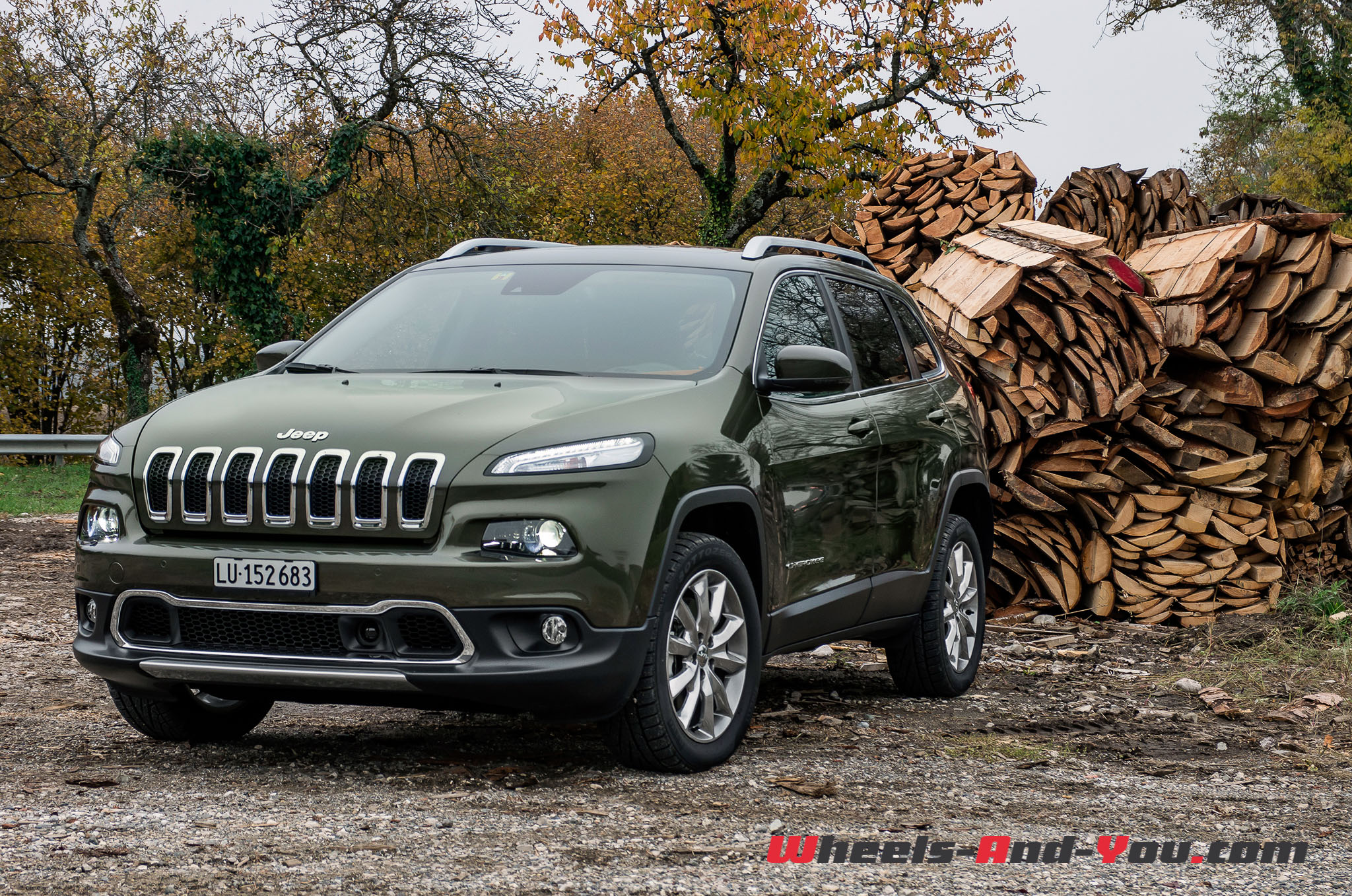 Jeep-Cherokee-20