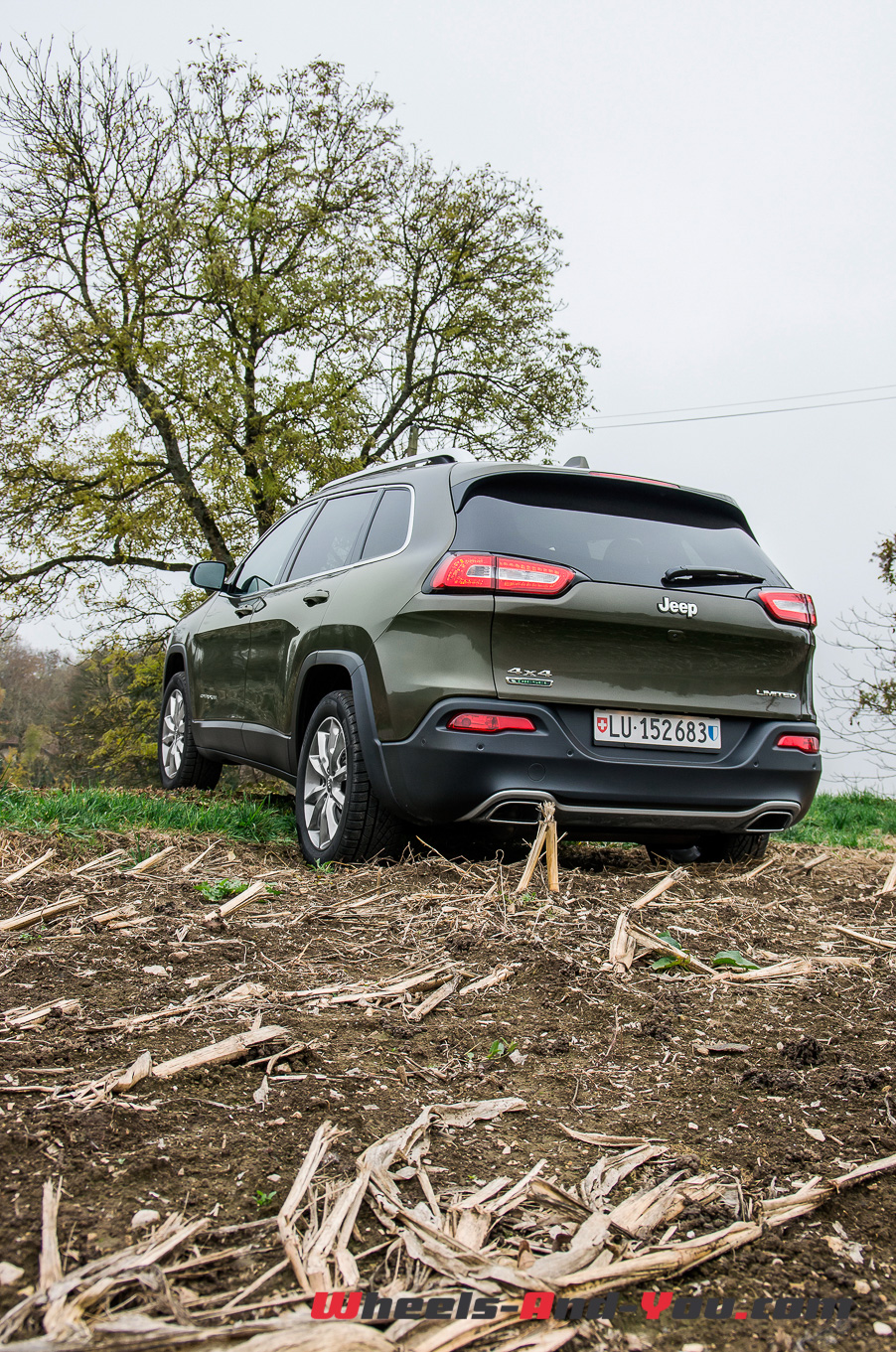Jeep-Cherokee-27