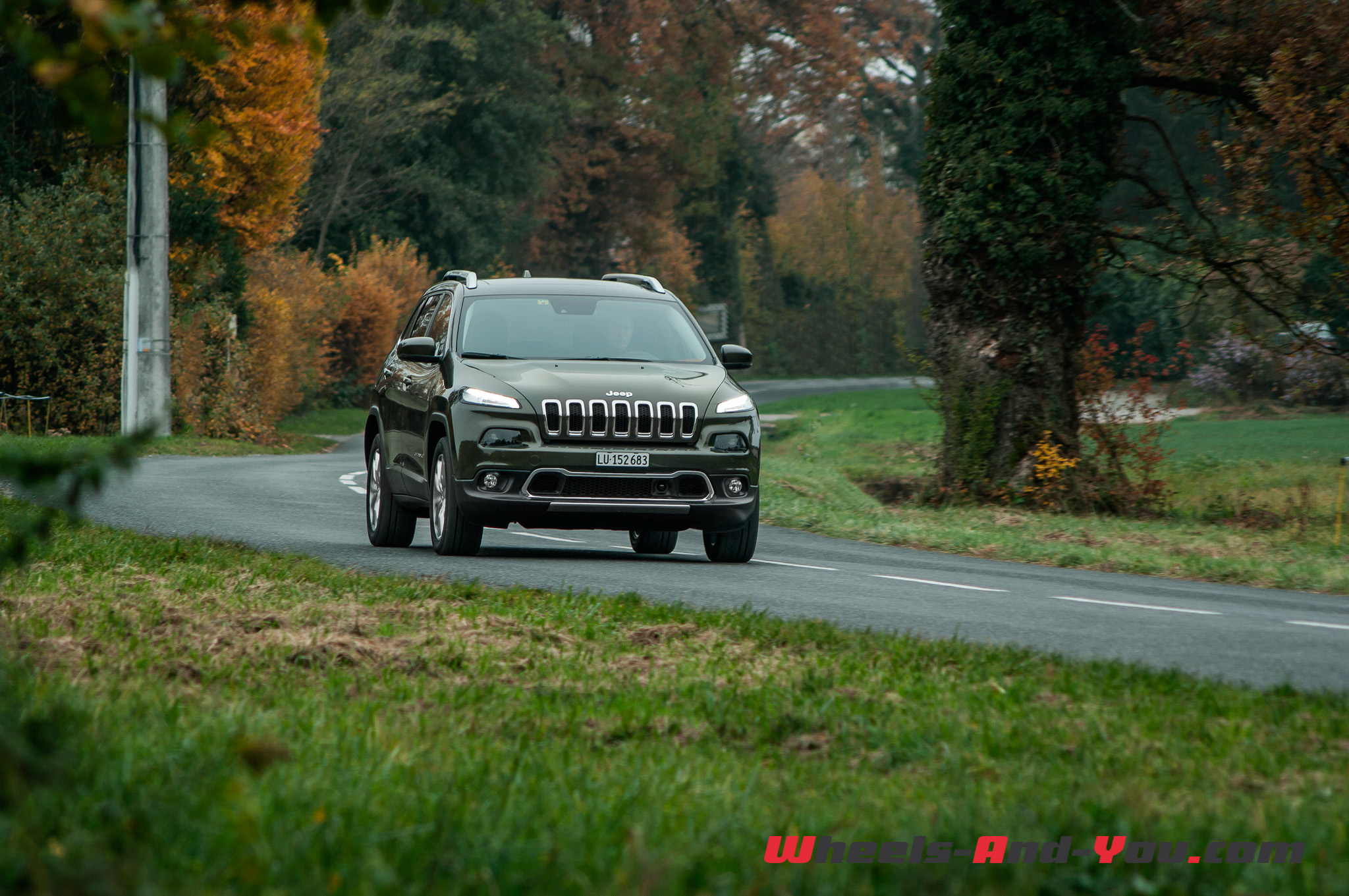Jeep-Cherokee-6