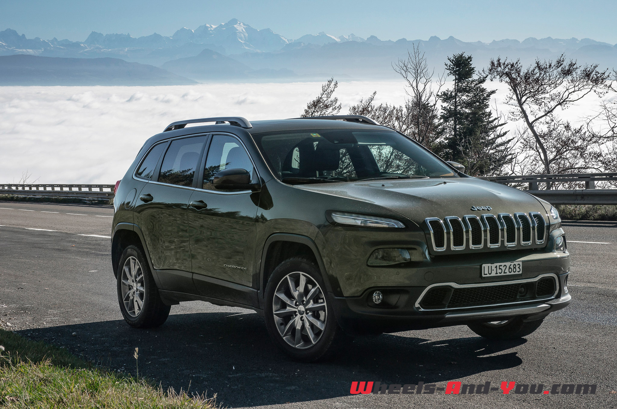 Jeep-Cherokee-71