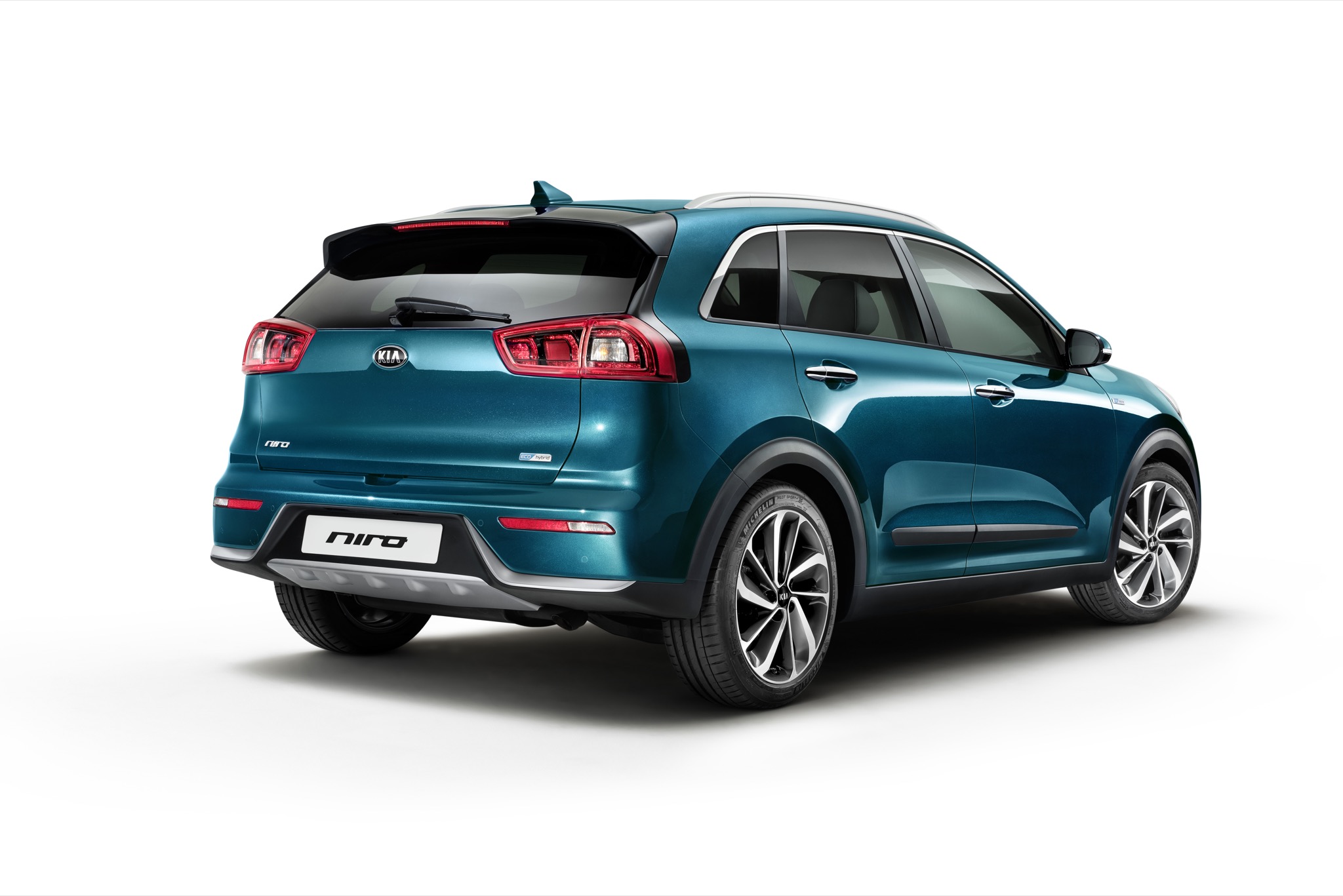 KiaNiro 02