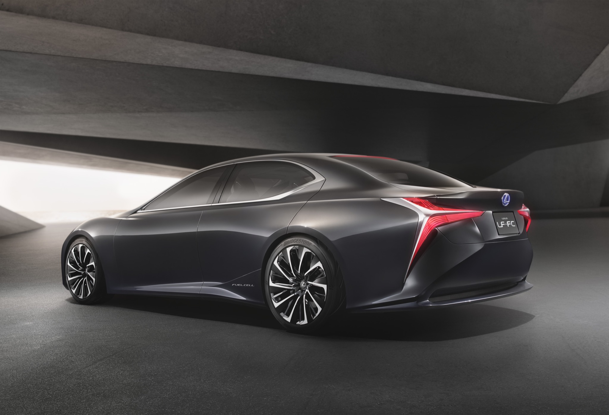 LexusLFFC 02