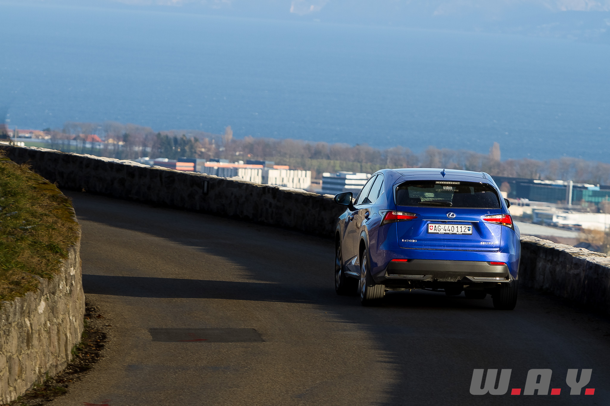 LexusNX300h 11
