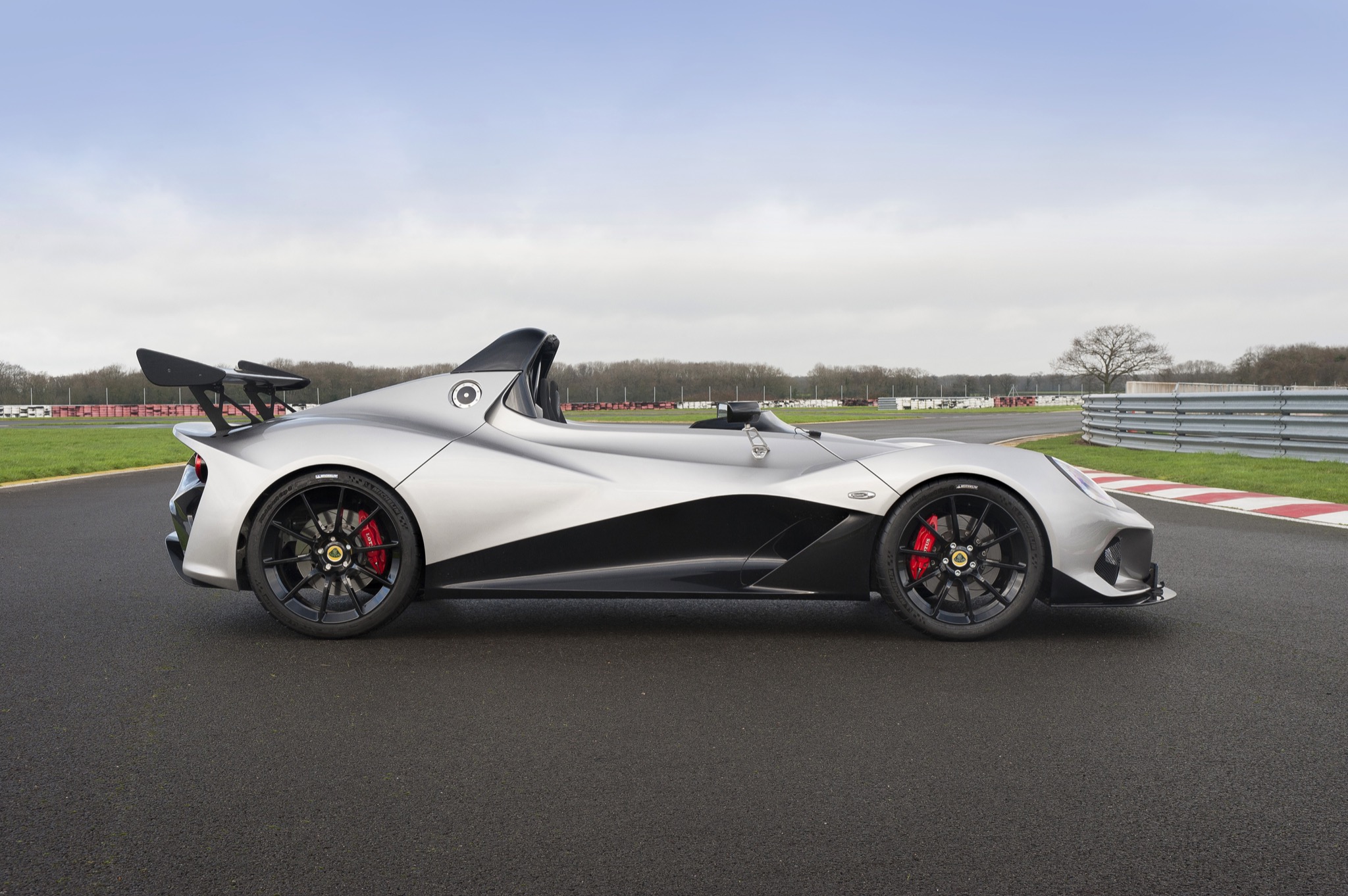 Lotus3Eleven 05