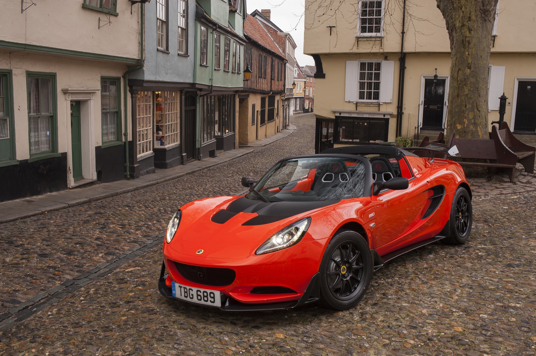 LotusEliseCup250 01
