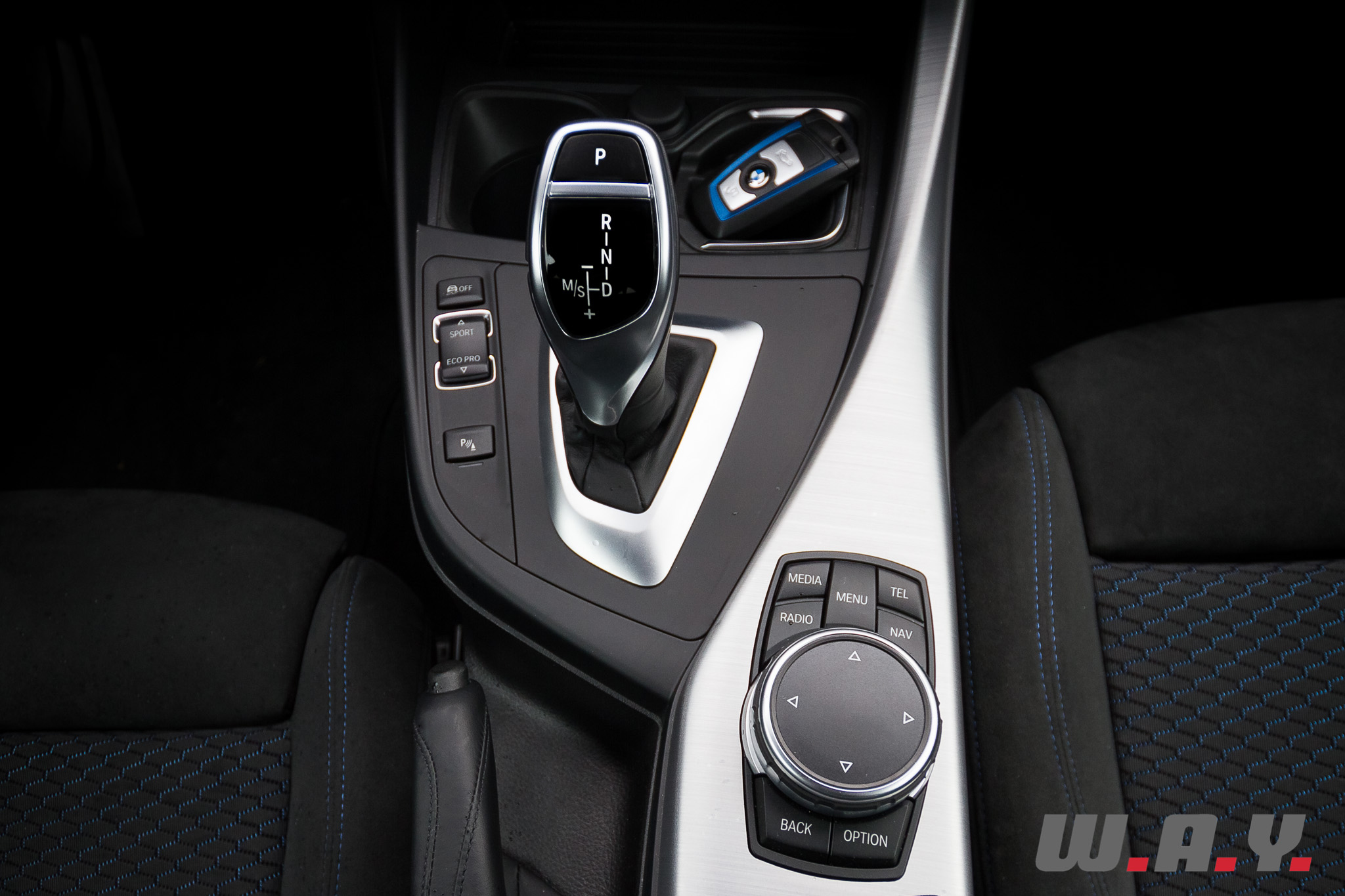 M235i-05