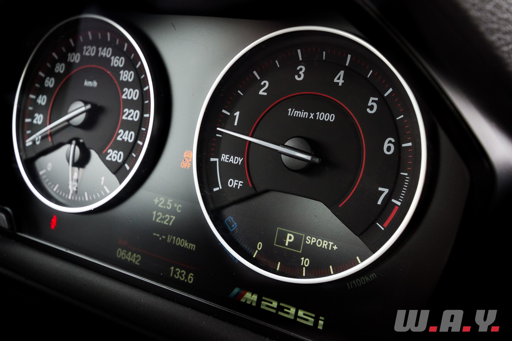 M235i-10
