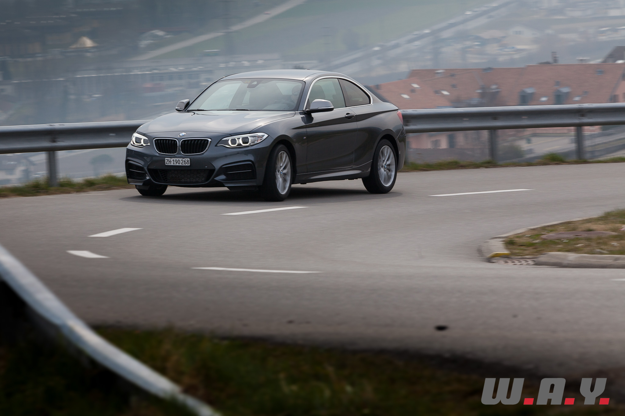 M235i-21