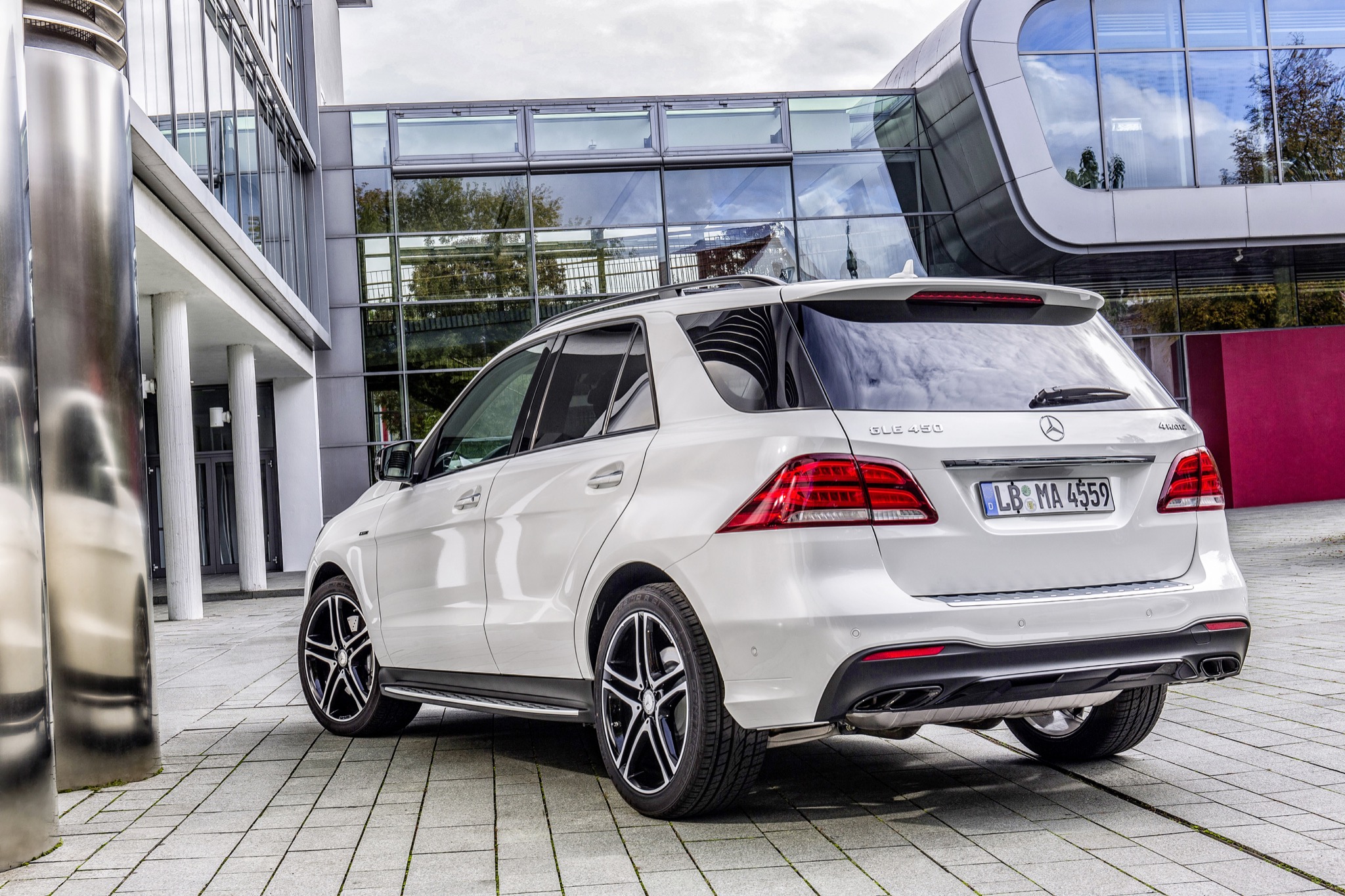 MBGLE450AMG 02