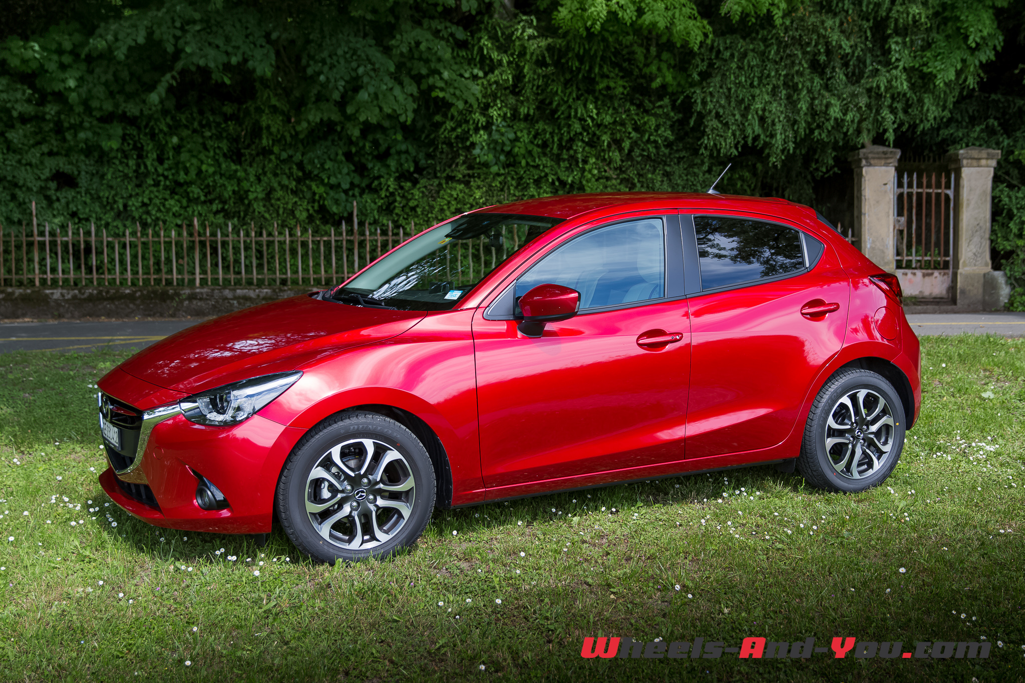 Mazda2 04