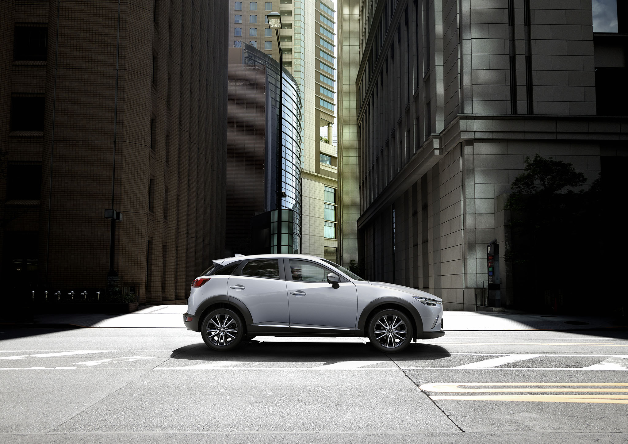 MazdaCX3 08