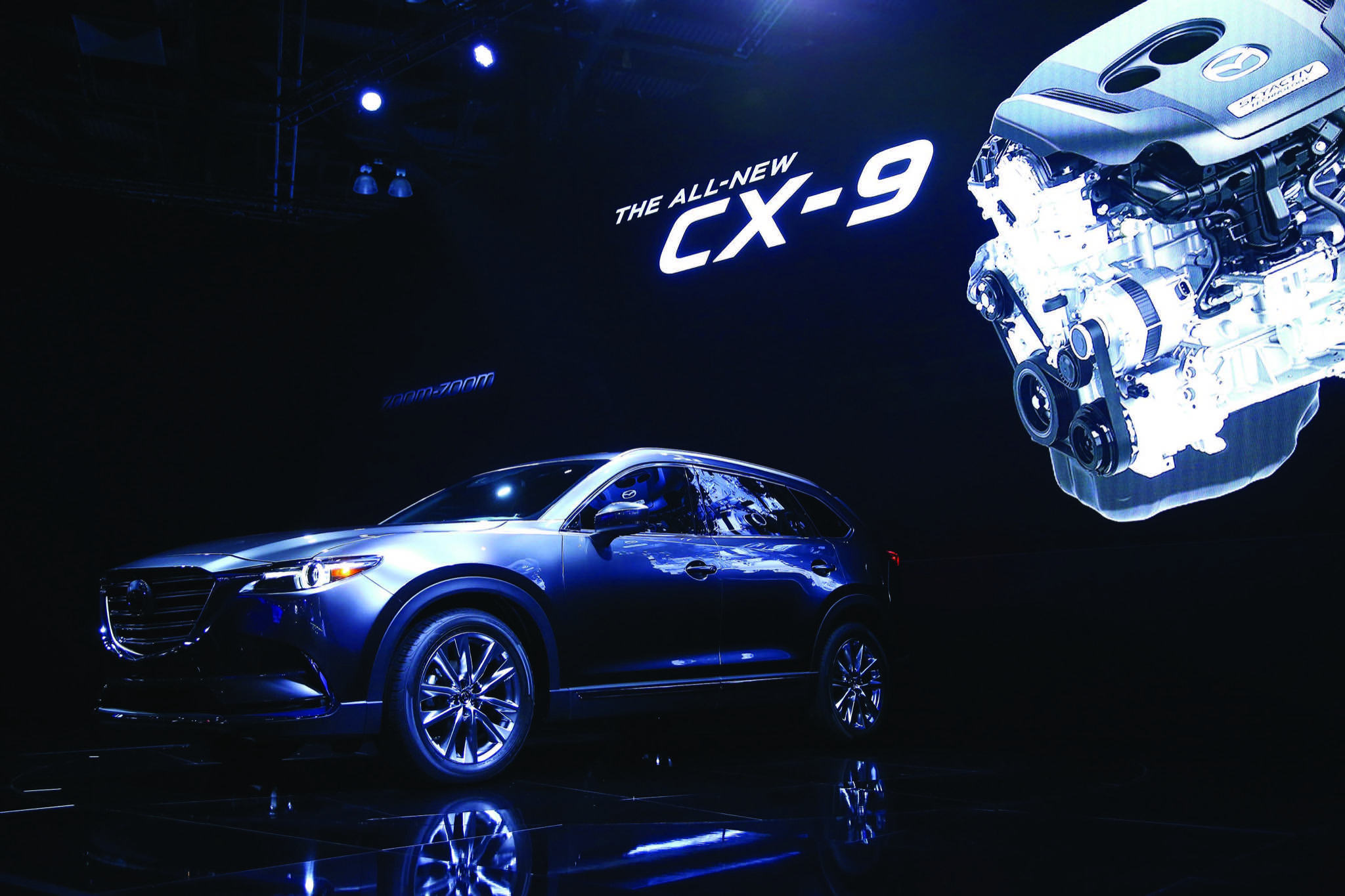 MazdaCX9 04