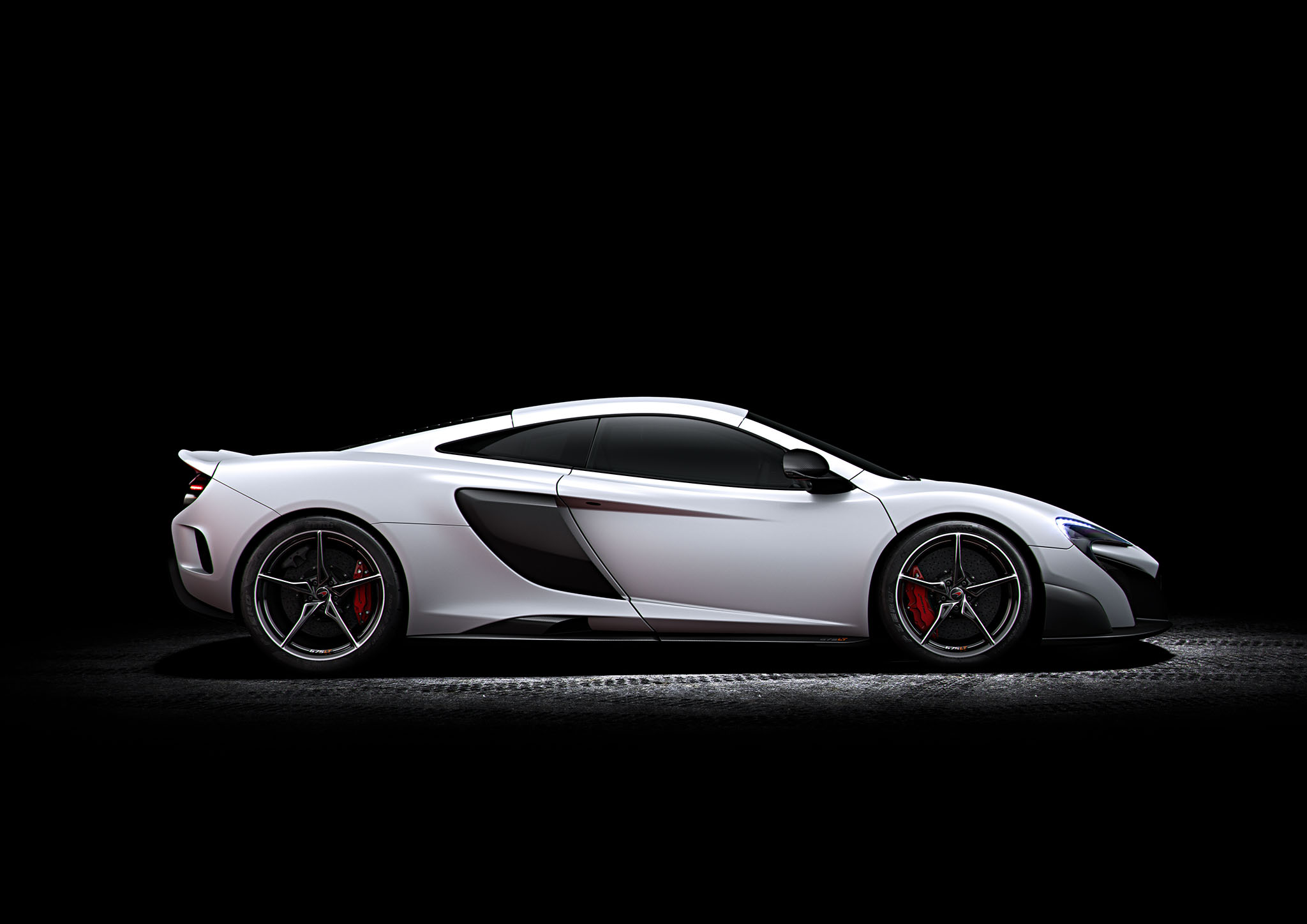 McLaren675LT 04