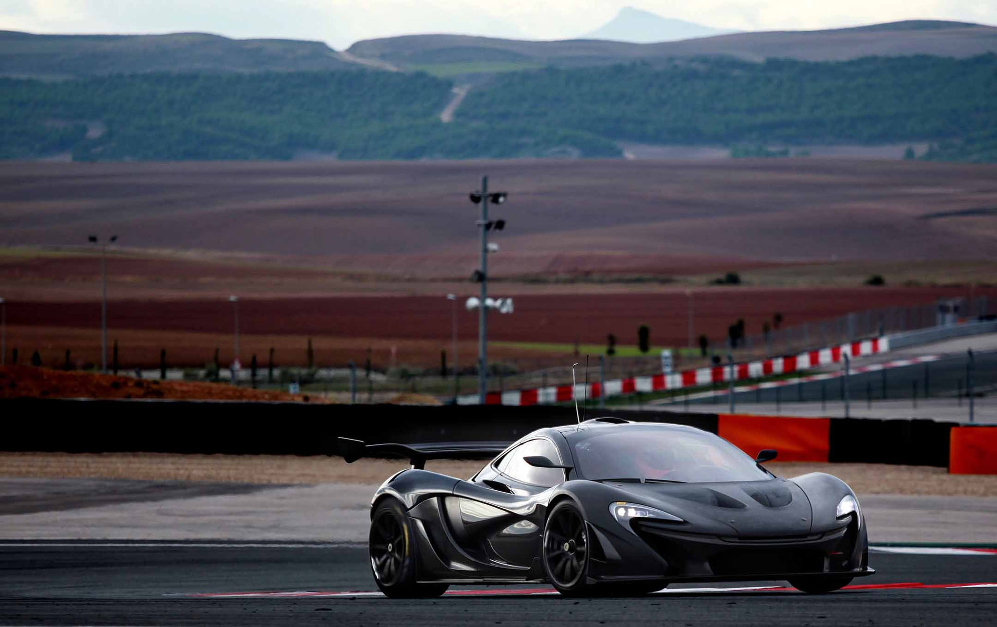 McLarenP1GTR 03