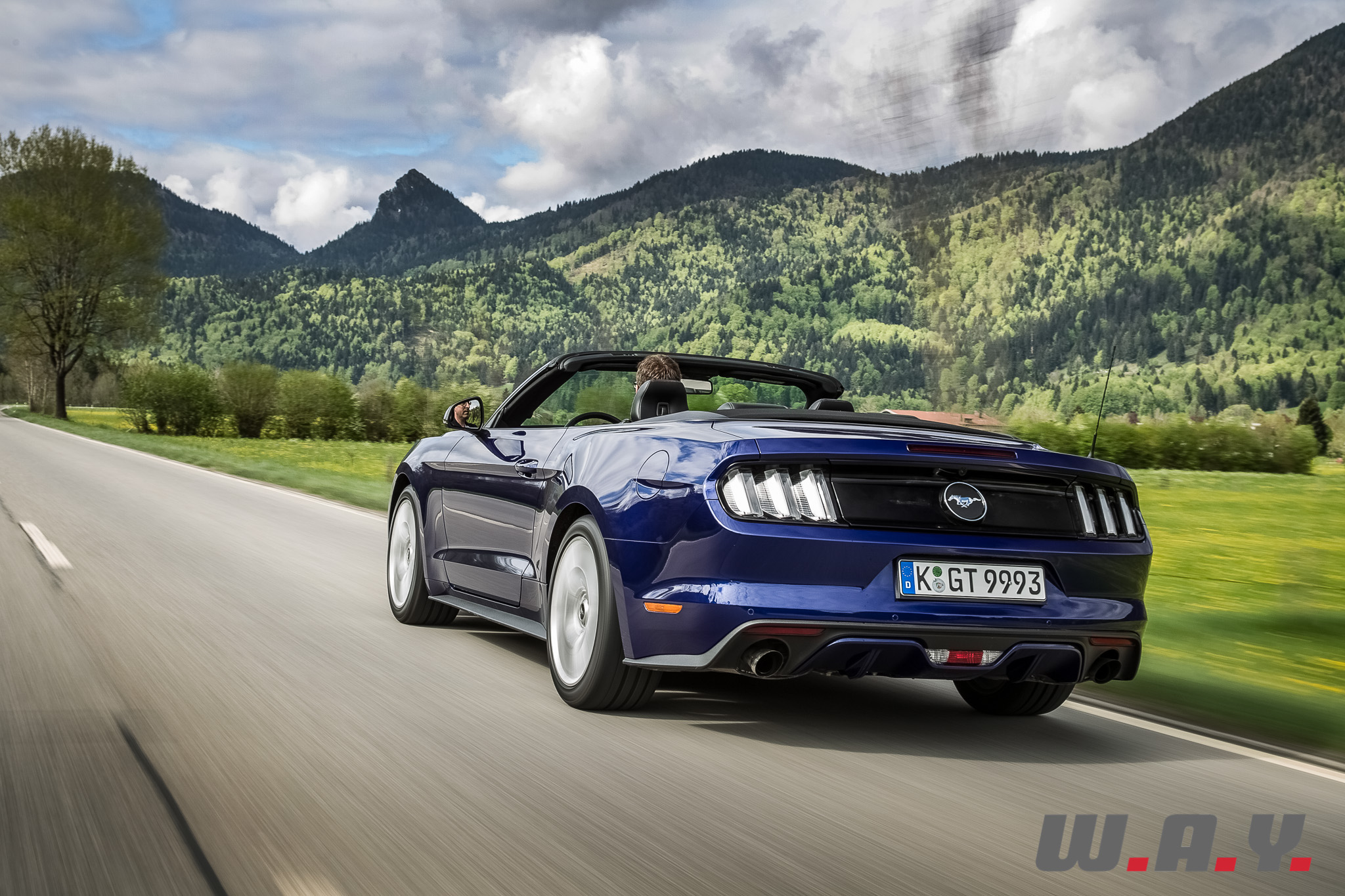 Mustang-07