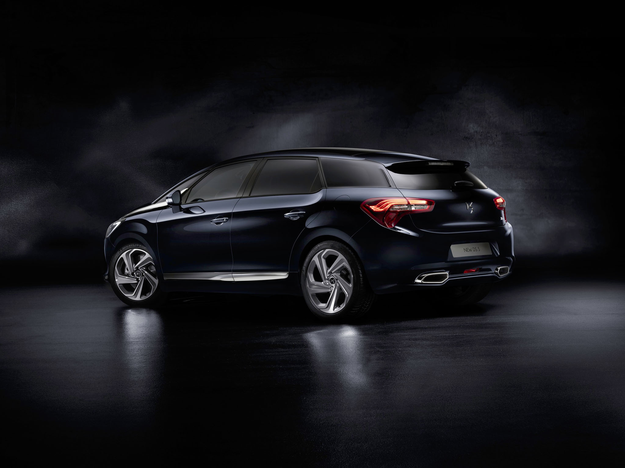 NewDS5 02