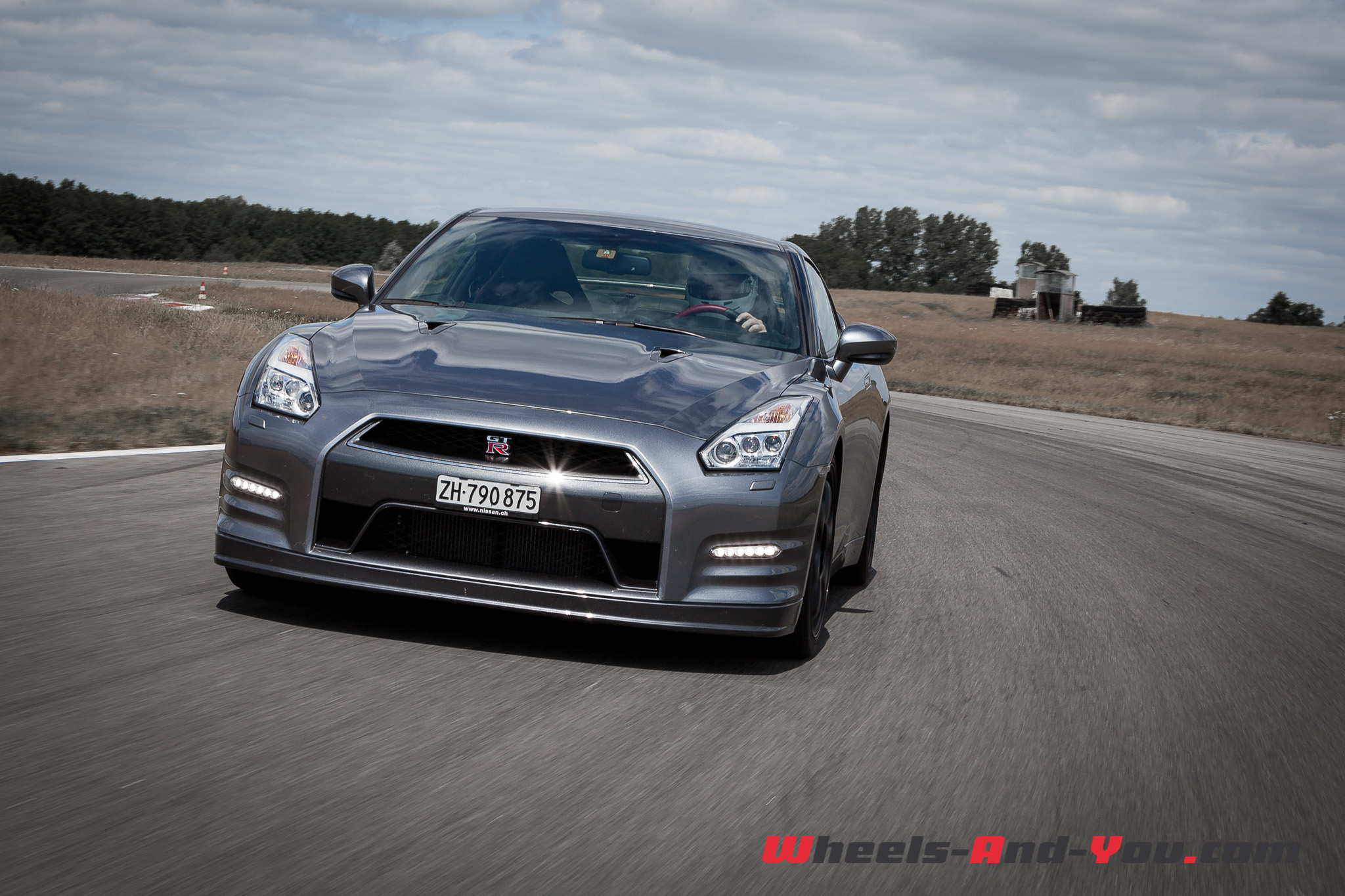 Nissan GTR 07