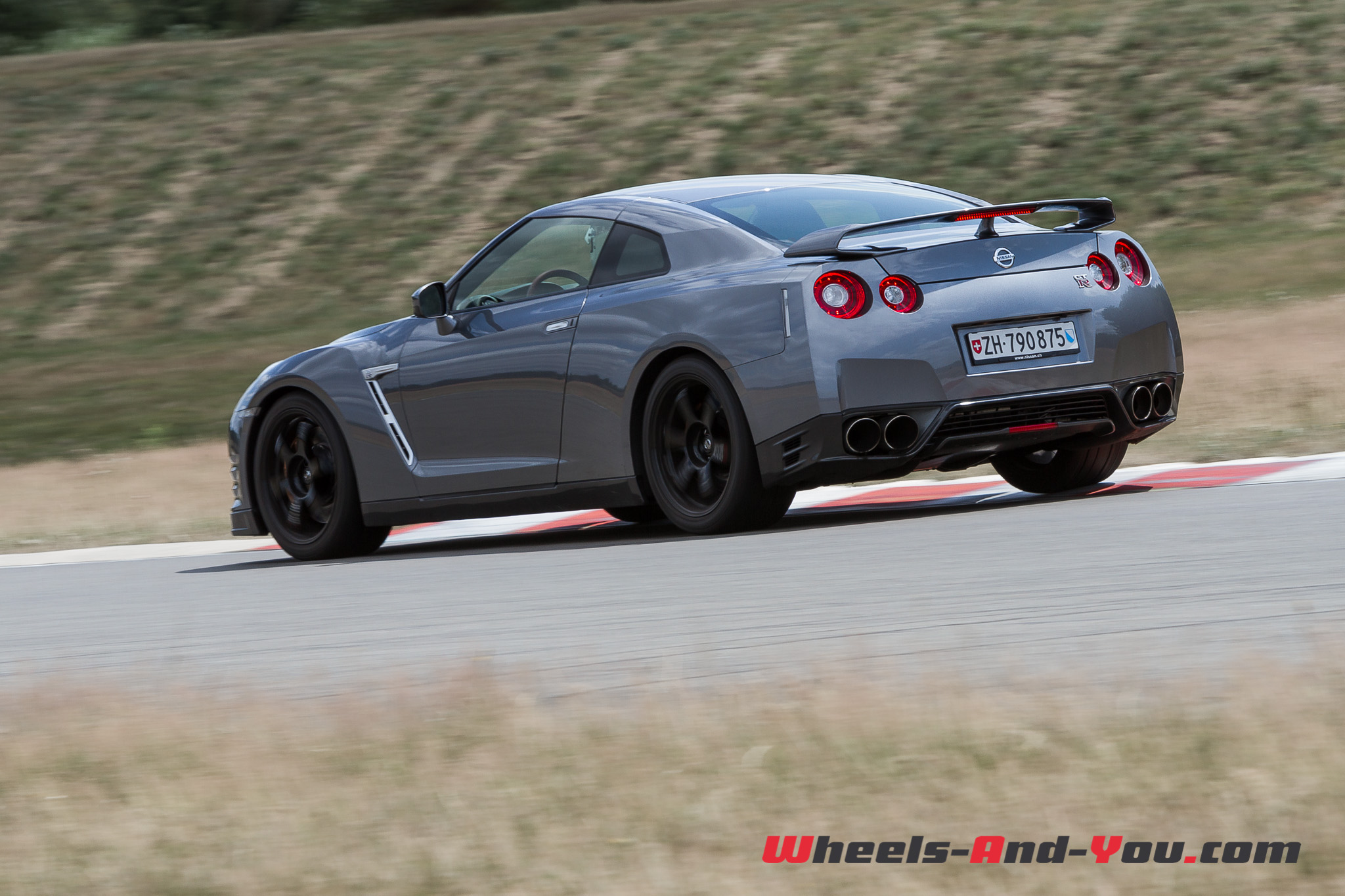 Nissan GTR 30