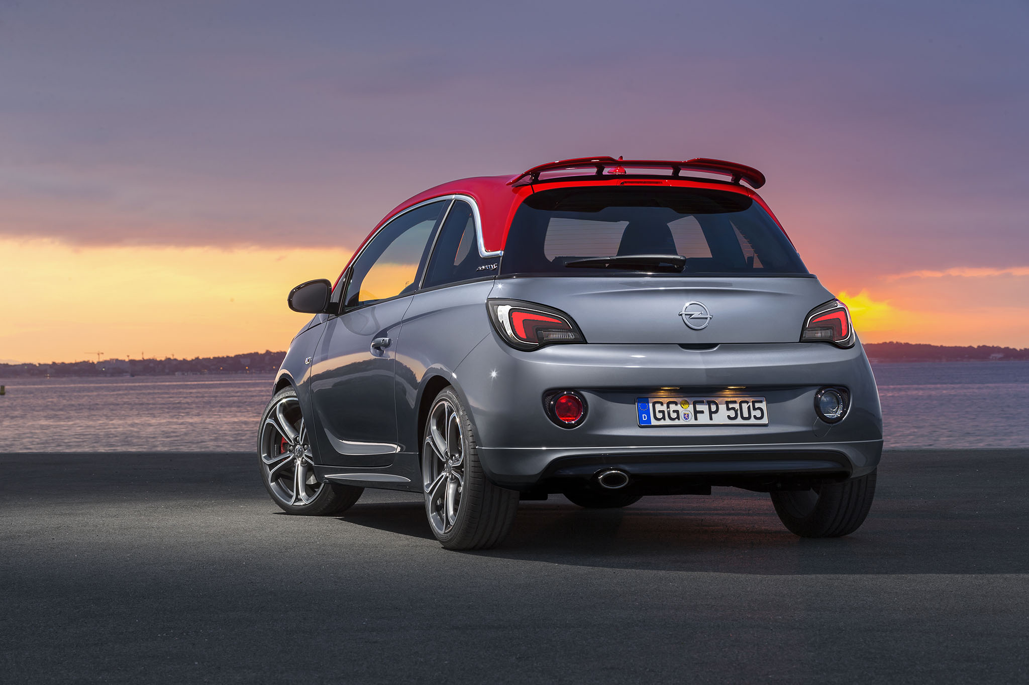 OpelAdamS 02