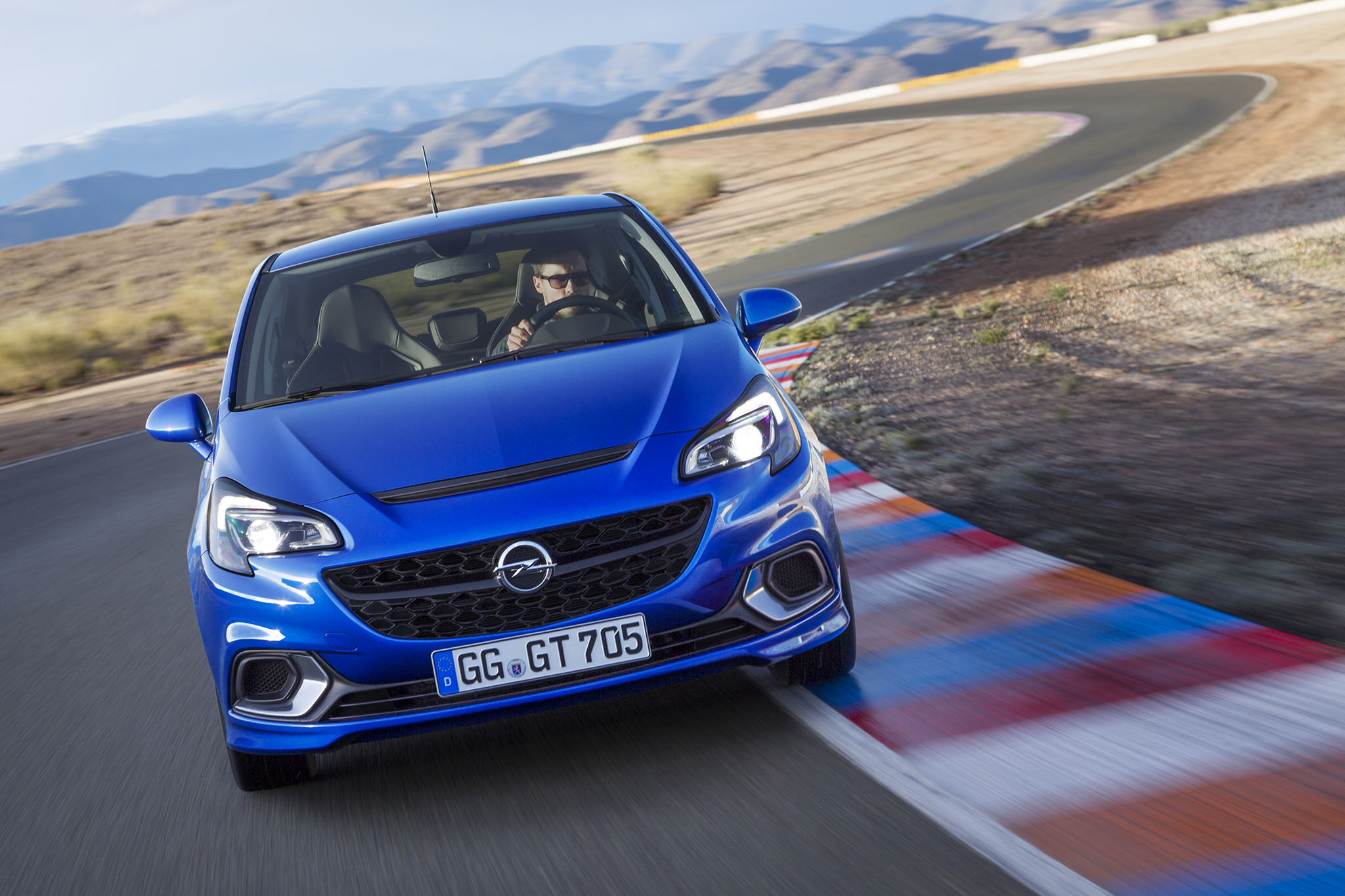 OpelCorsaOPC 06