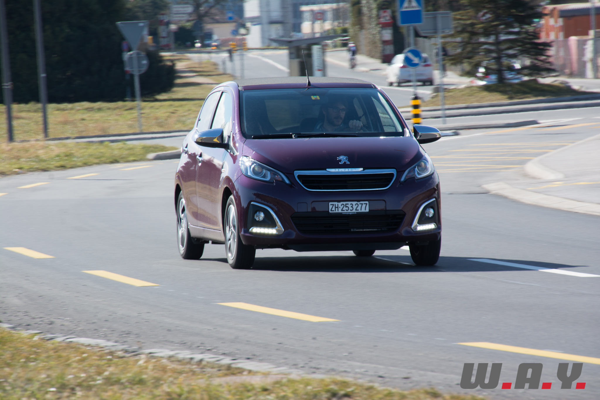 Peugeot108-19