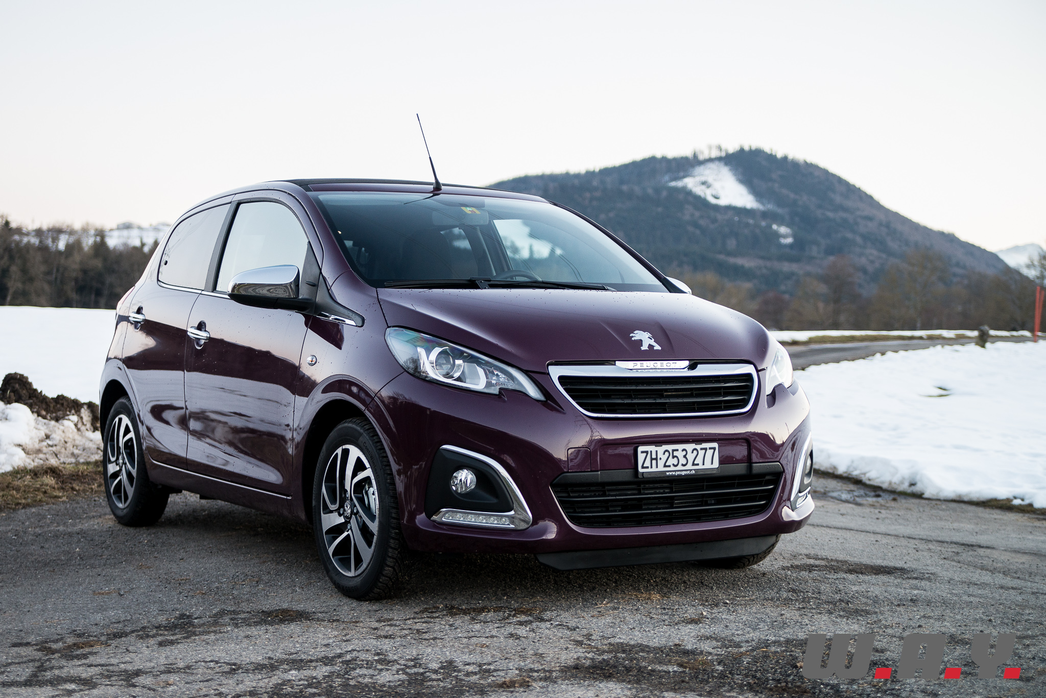Peugeot108-5