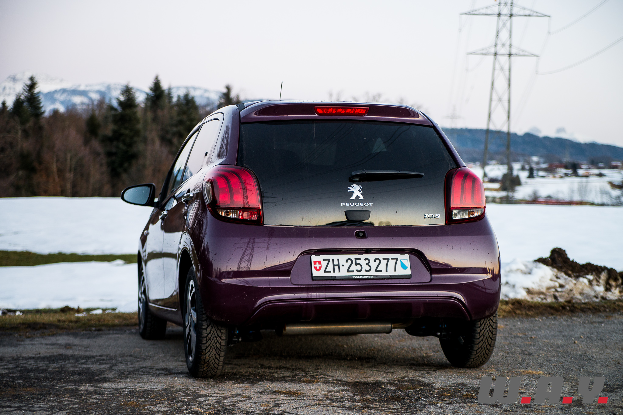 Peugeot108-8
